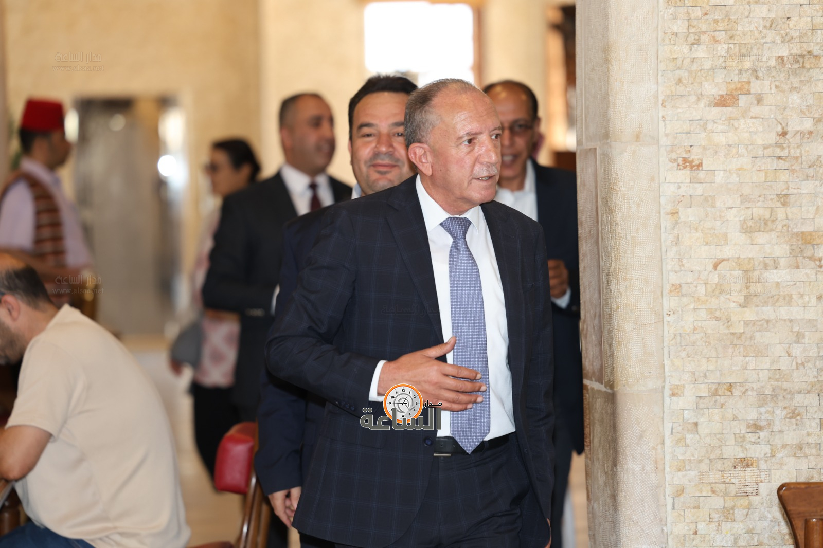 Madar Al-Saa Images 0.1748128010247153