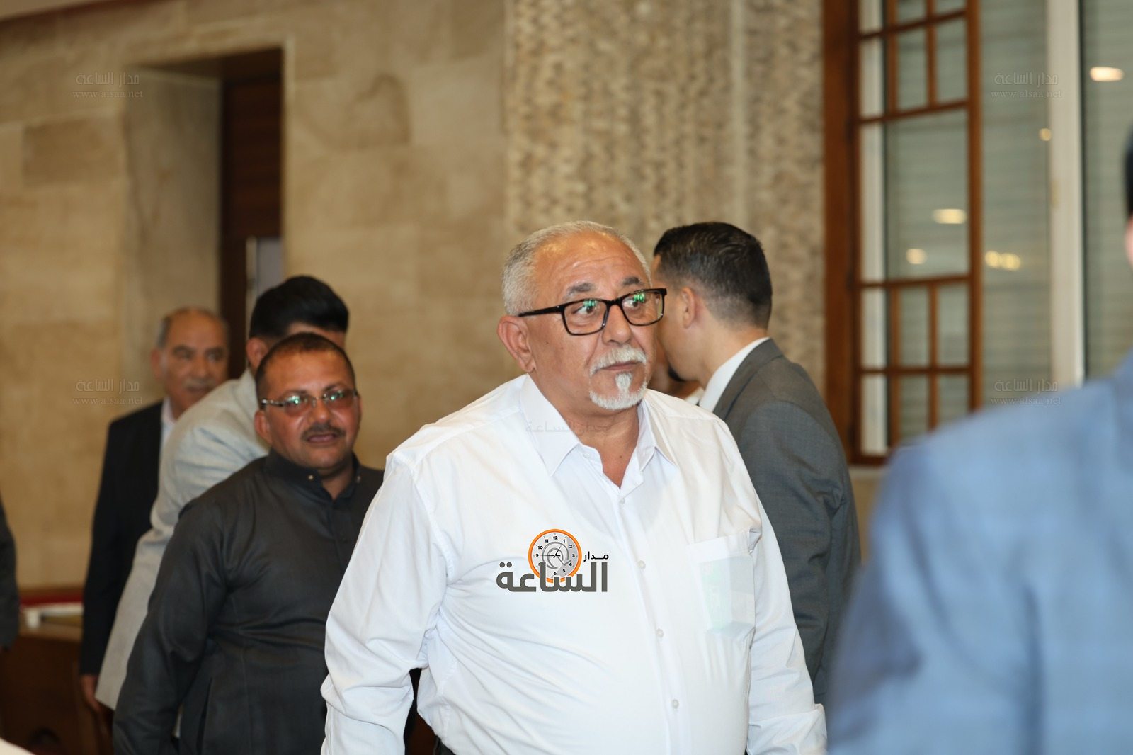 Madar Al-Saa Images 0.08714429850981353