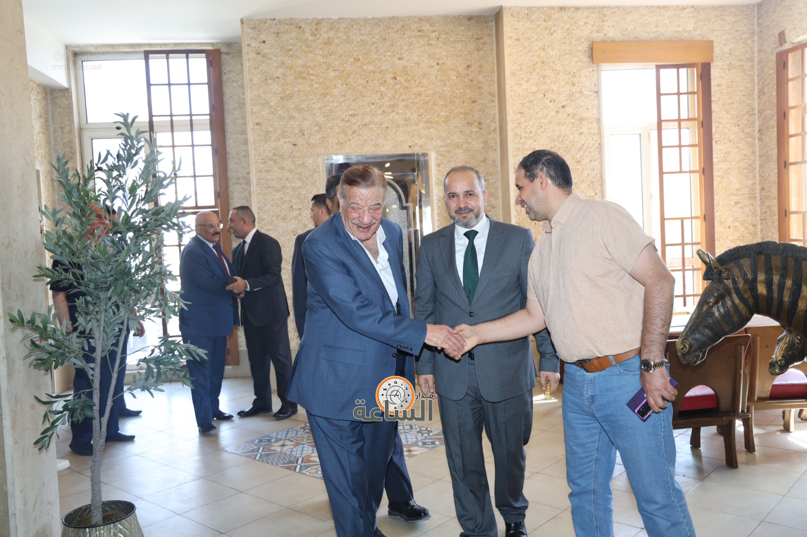 Madar Al-Saa Images 0.06330849924695436