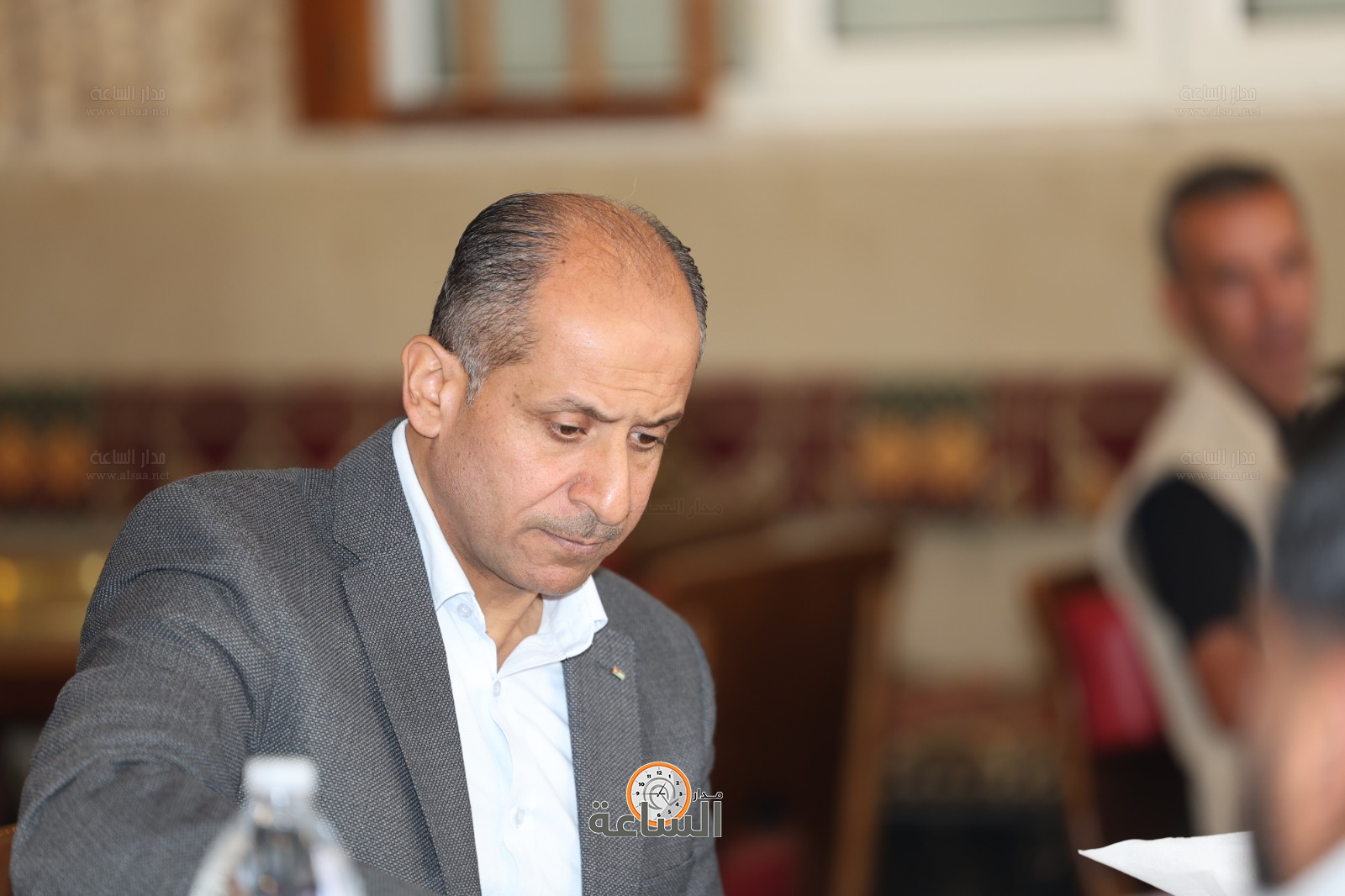 Madar Al-Saa Images 0.48382913108387593