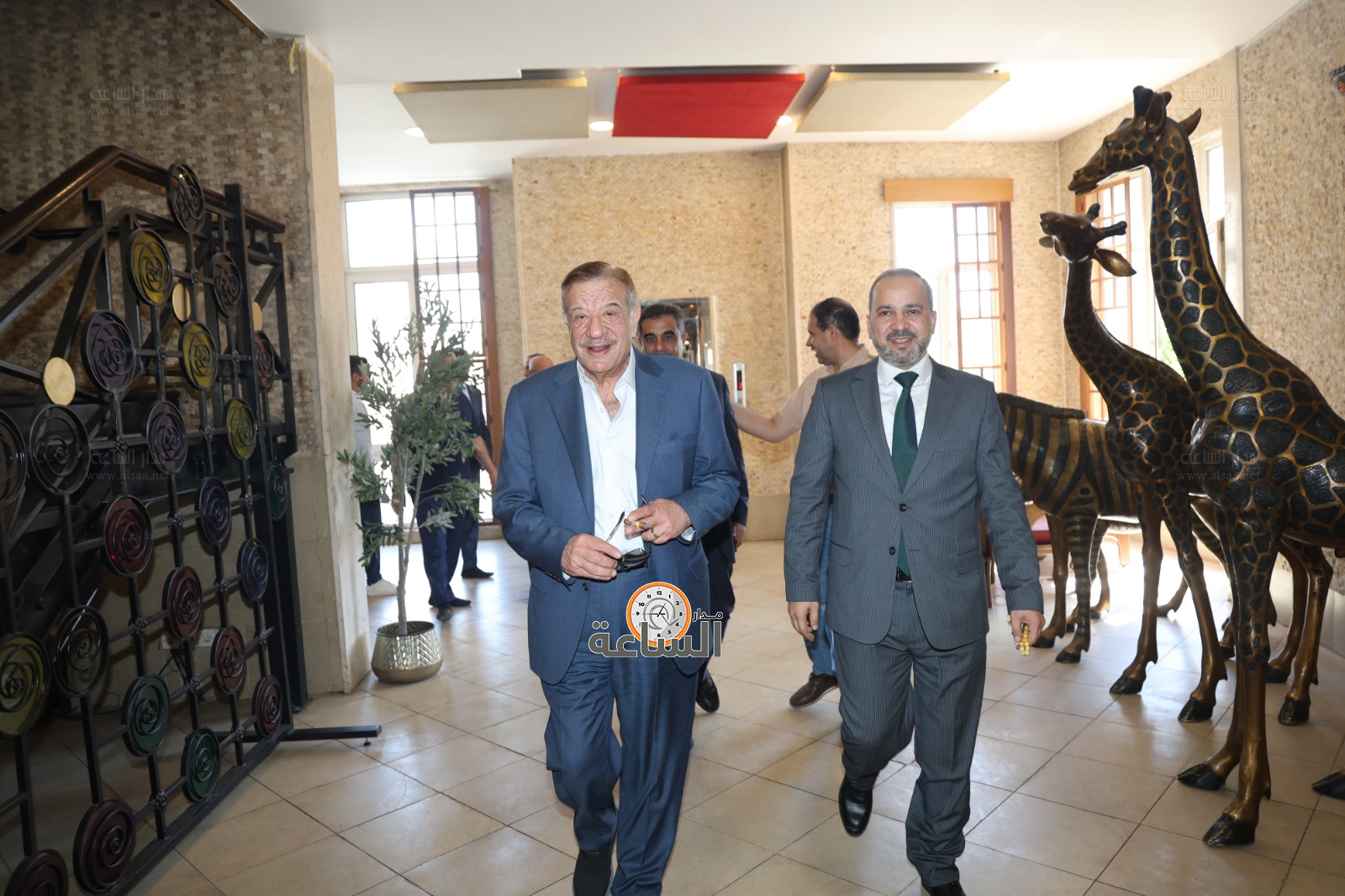 Madar Al-Saa Images 0.44486893798687255