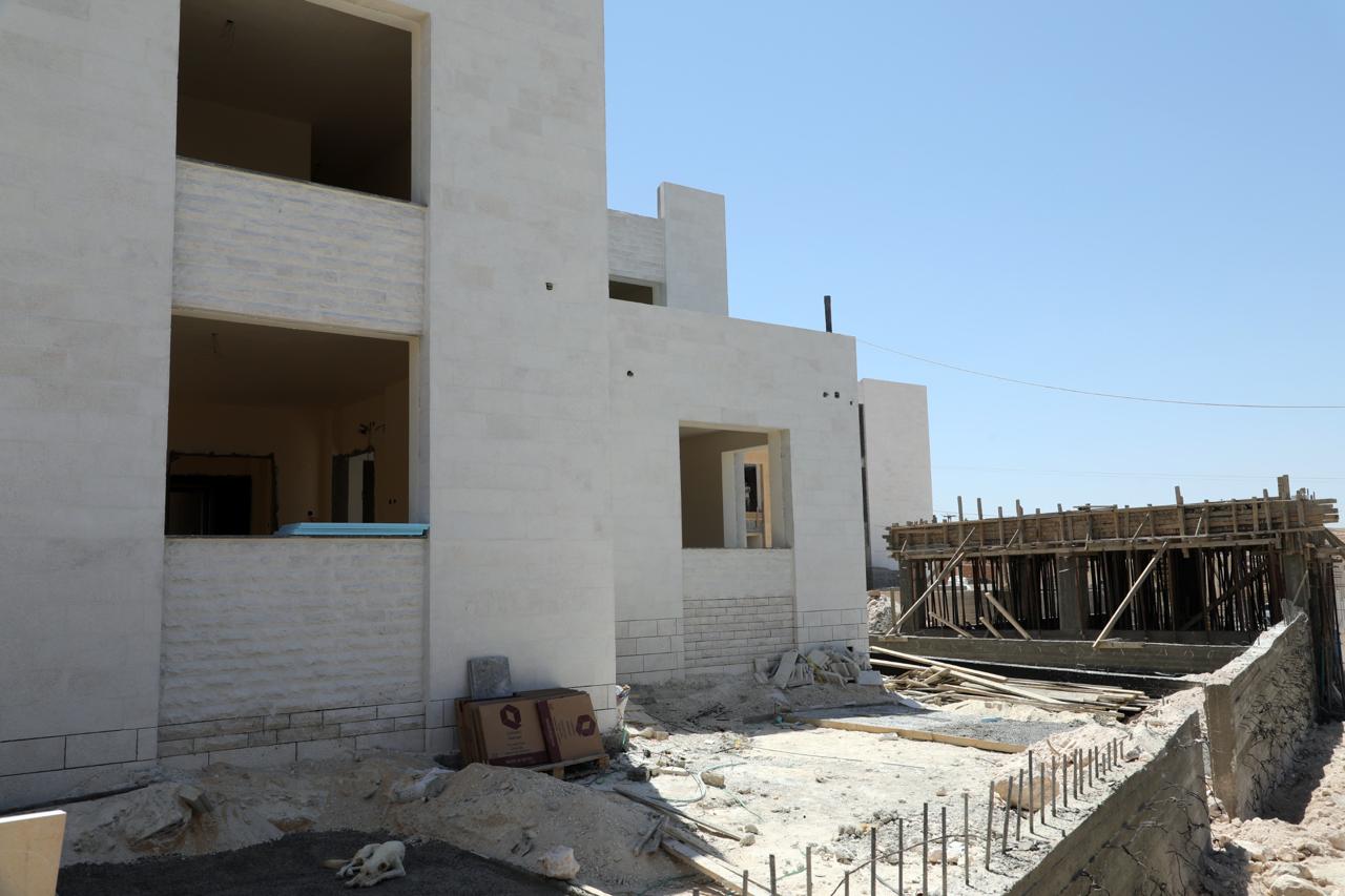 Madar Al-Saa Images 0.13607691944233213