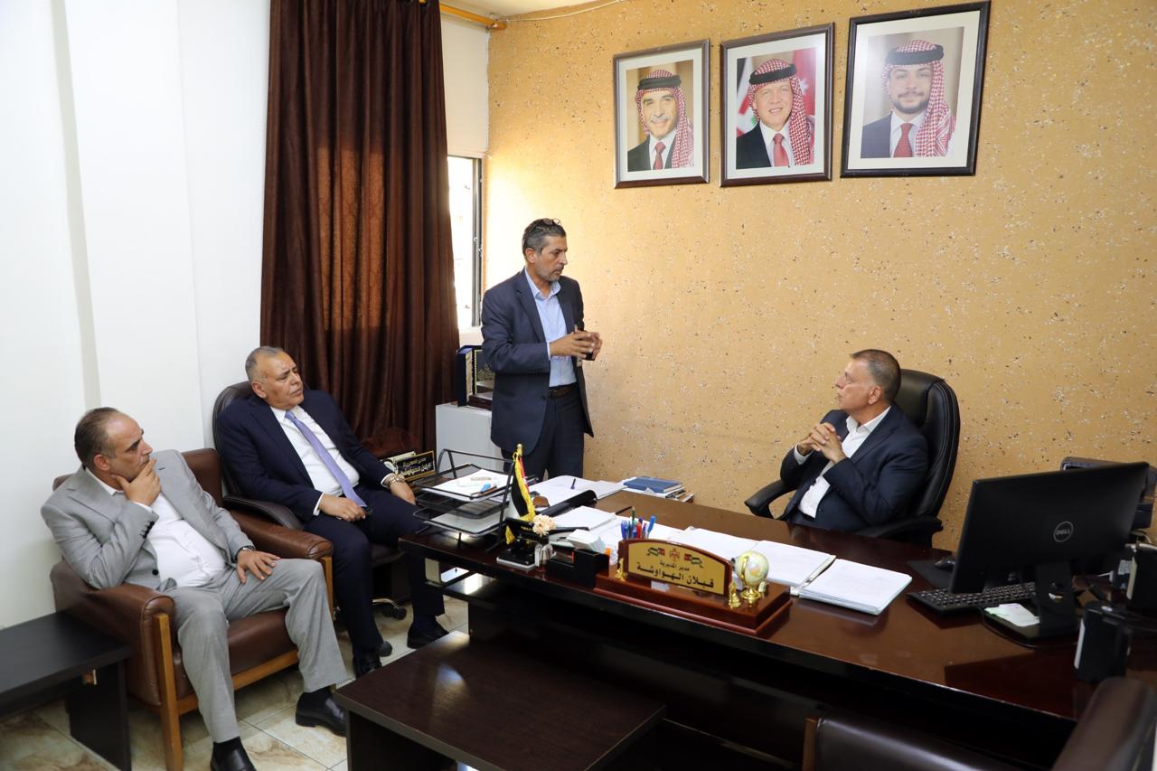 Madar Al-Saa Images 0.05791364496130036