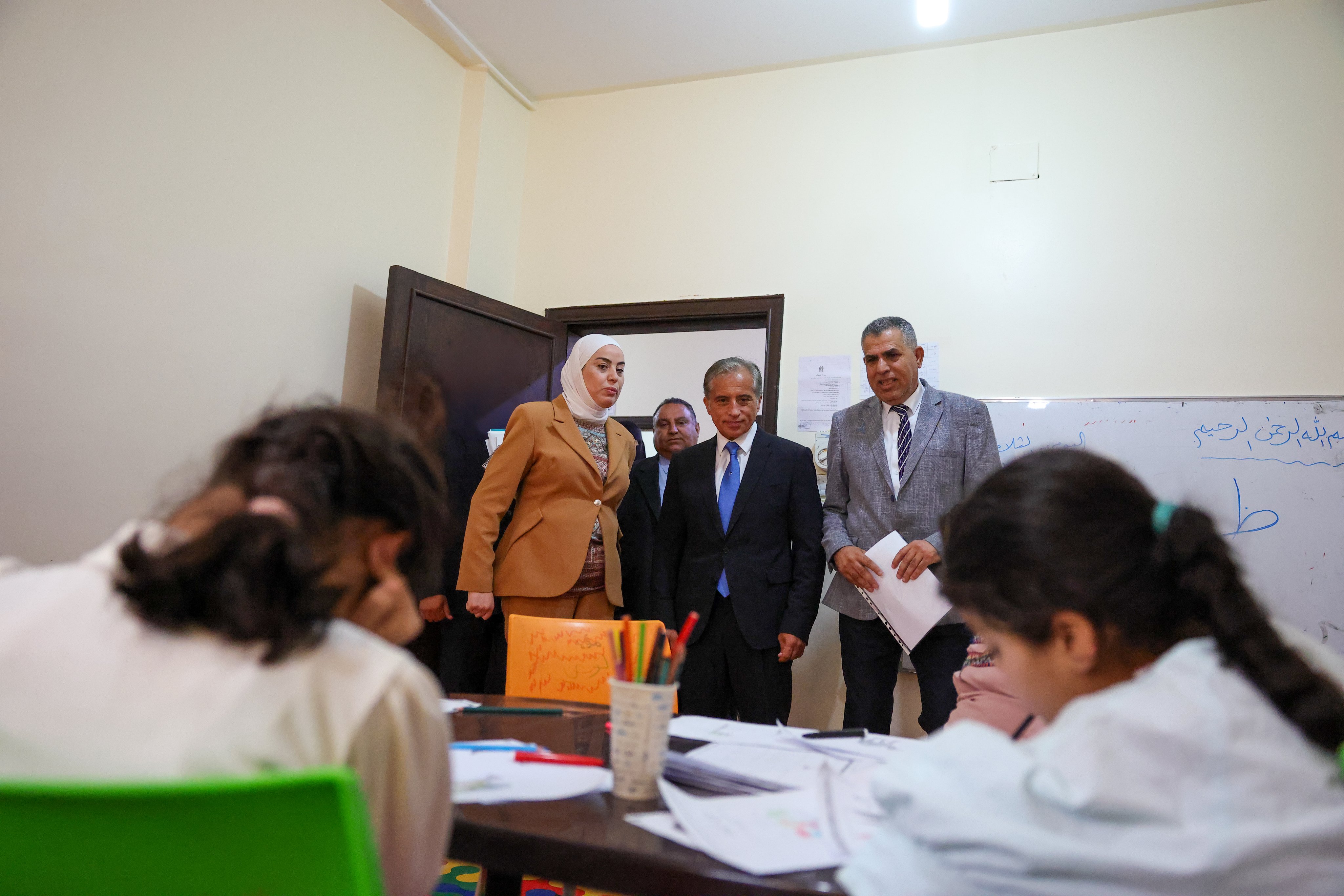 Madar Al-Saa Images 0.6398338259253156