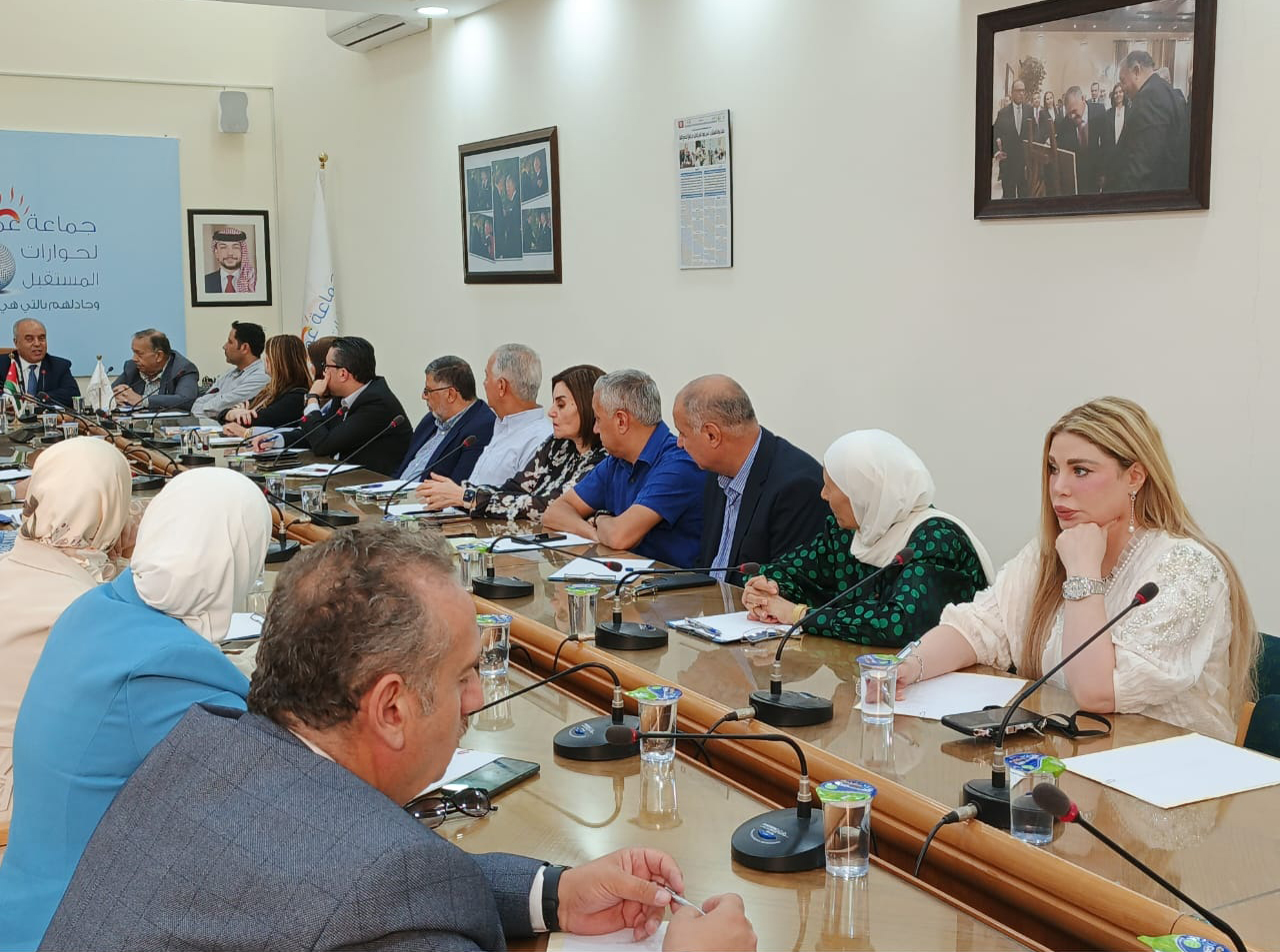 Madar Al-Saa Images 0.7786524462561226