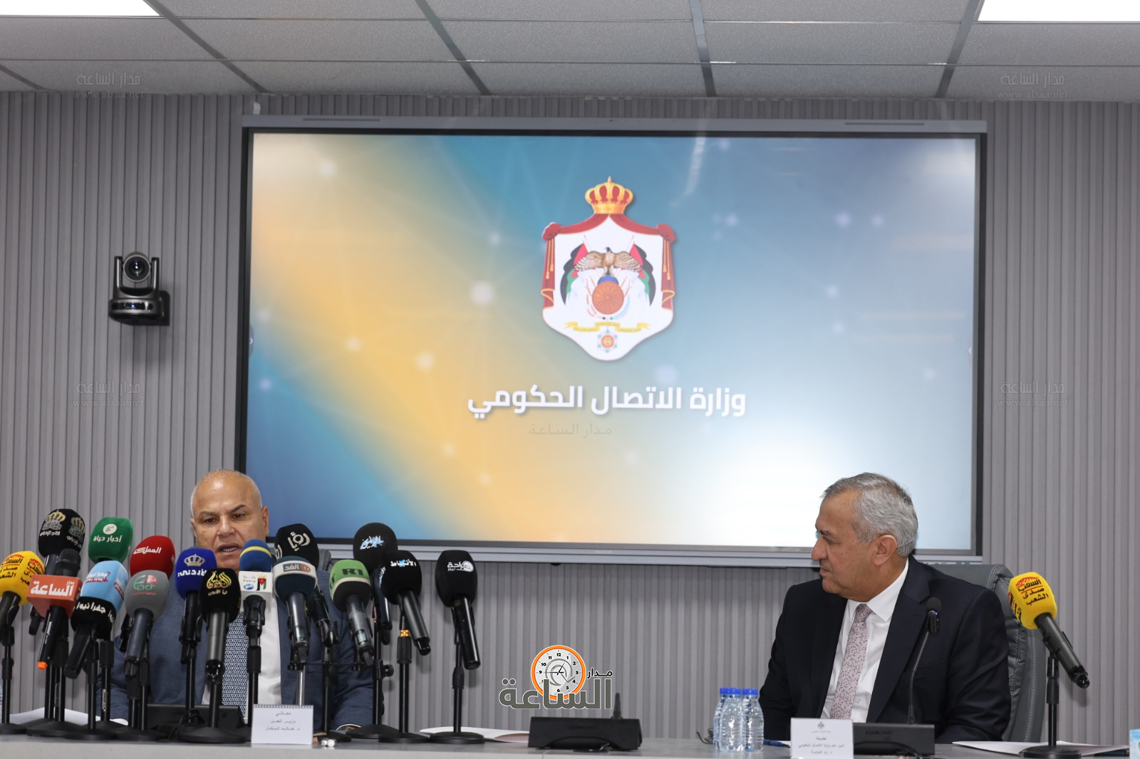 Madar Al-Saa Images 0.14415180003479555