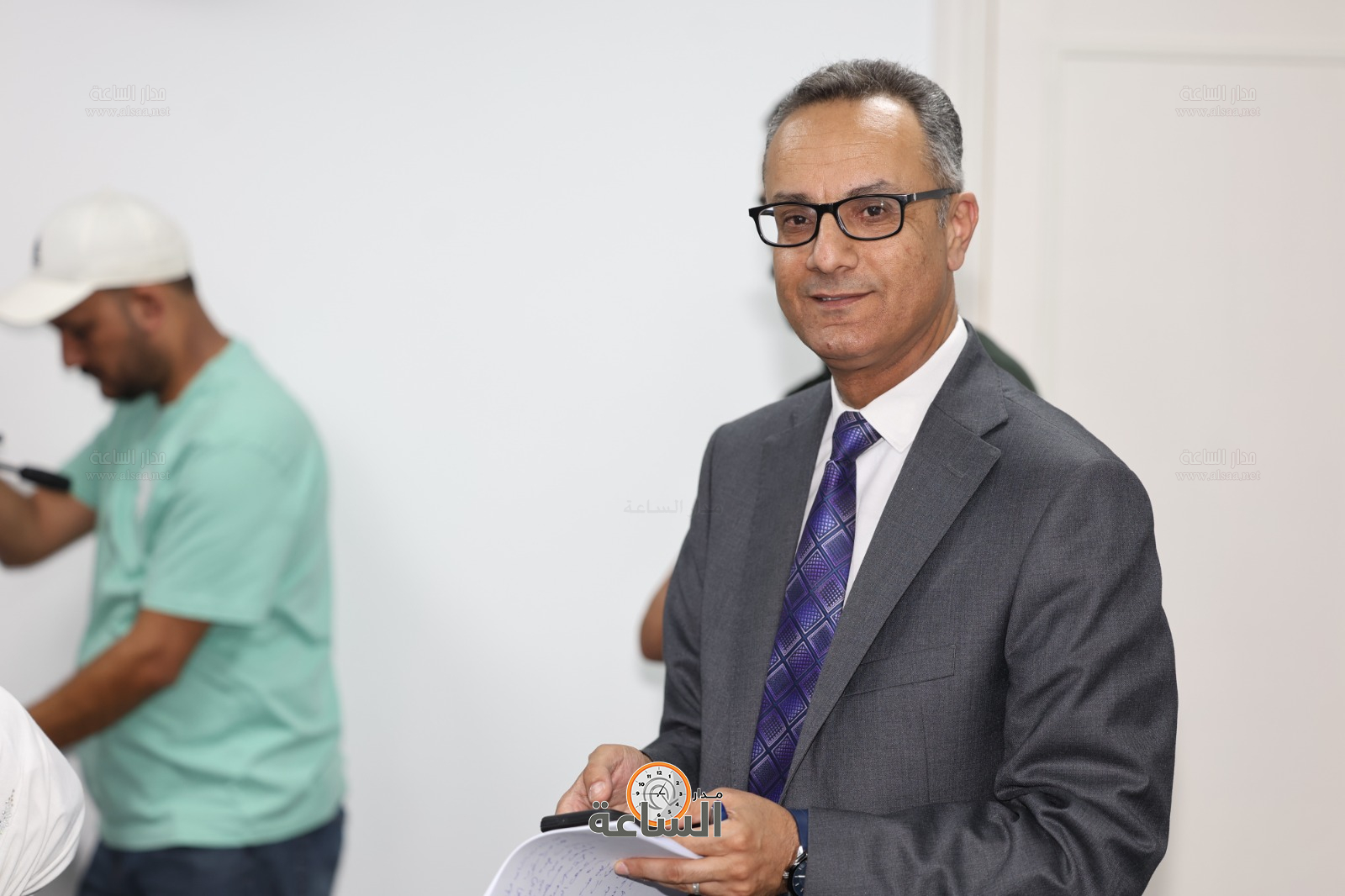 Madar Al-Saa Images 0.1944150855525496