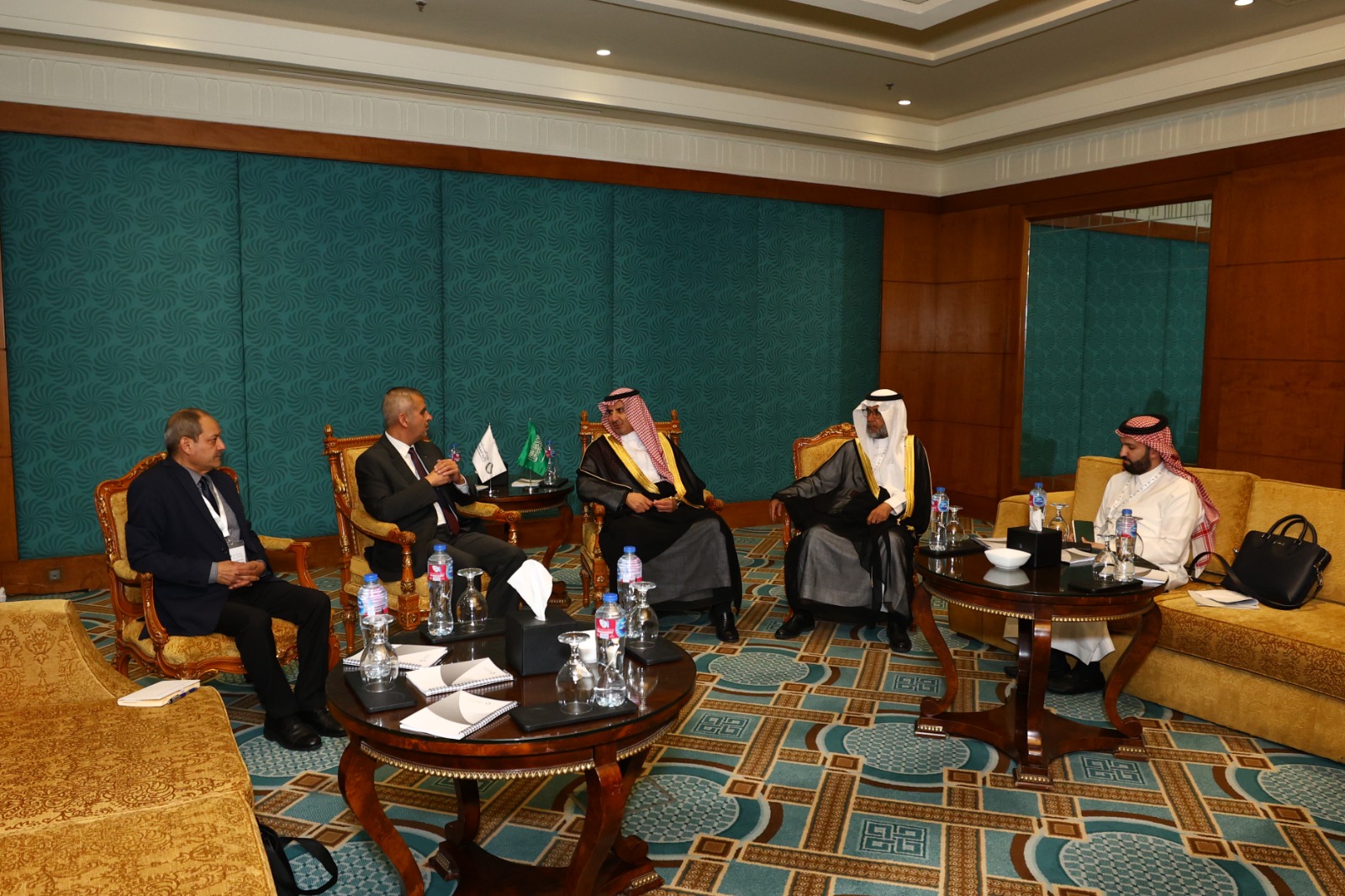 Madar Al-Saa Images 0.26190013704277404