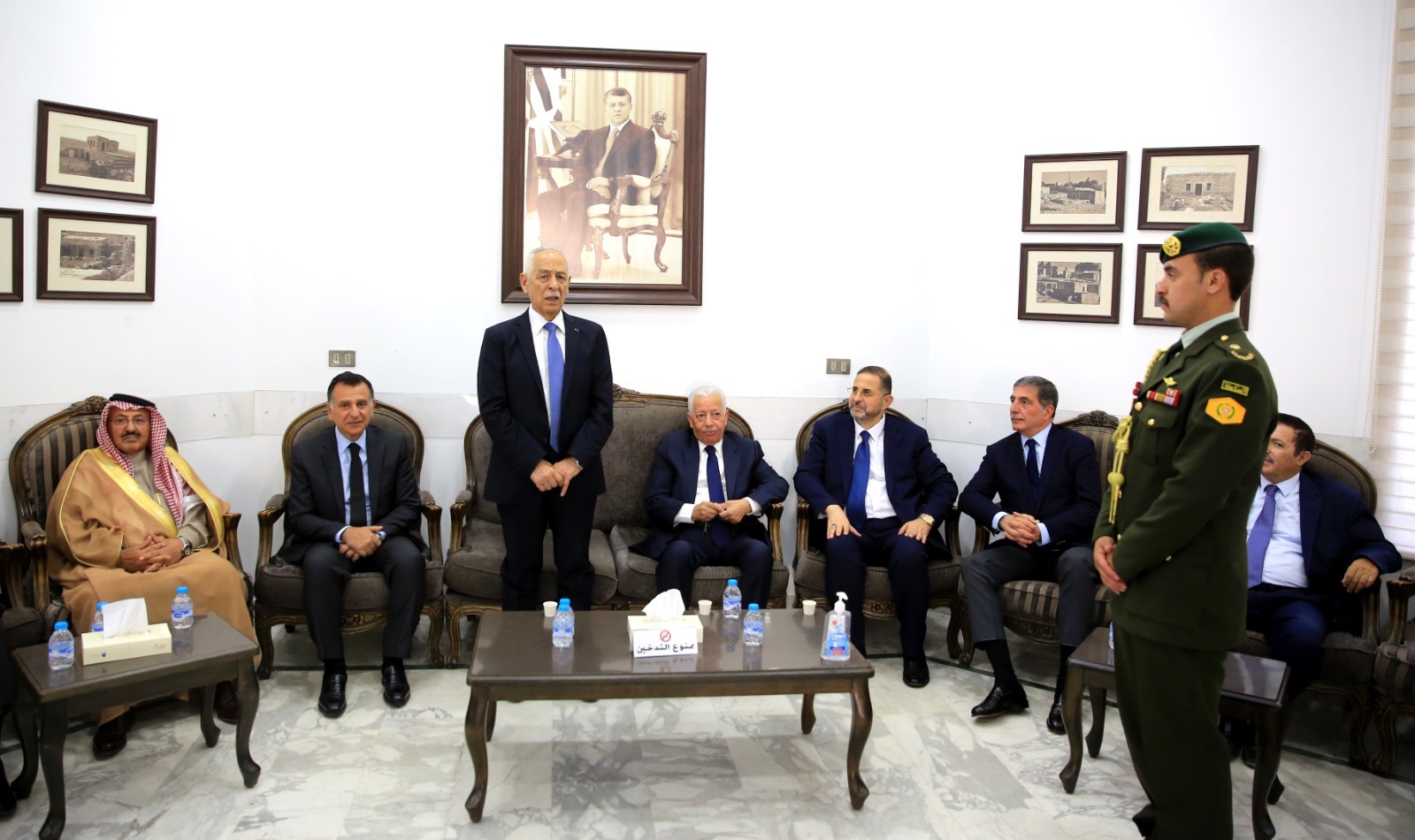 Madar Al-Saa Images 0.1215644449652522