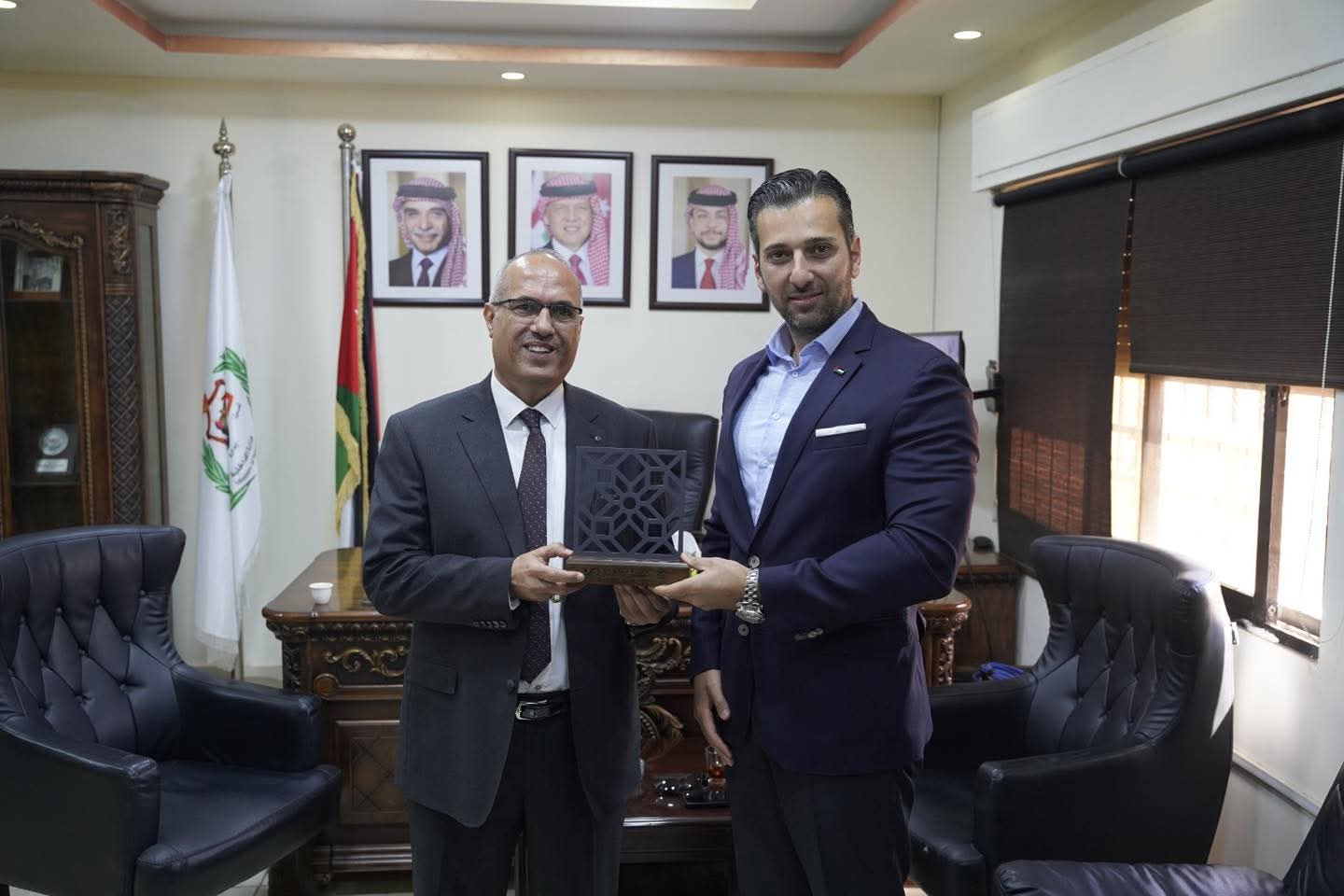 Madar Al-Saa Images 0.6049499818123496