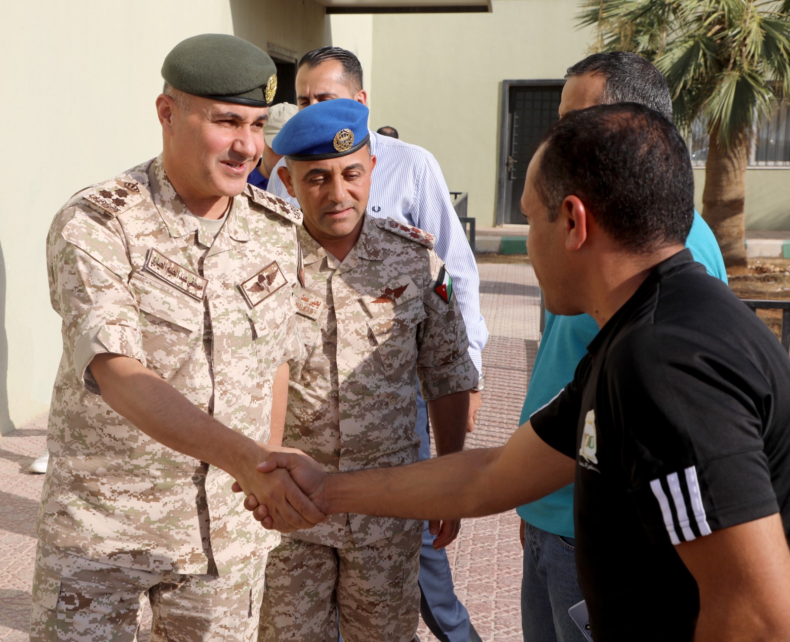 Madar Al-Saa Images 0.8958318826462021