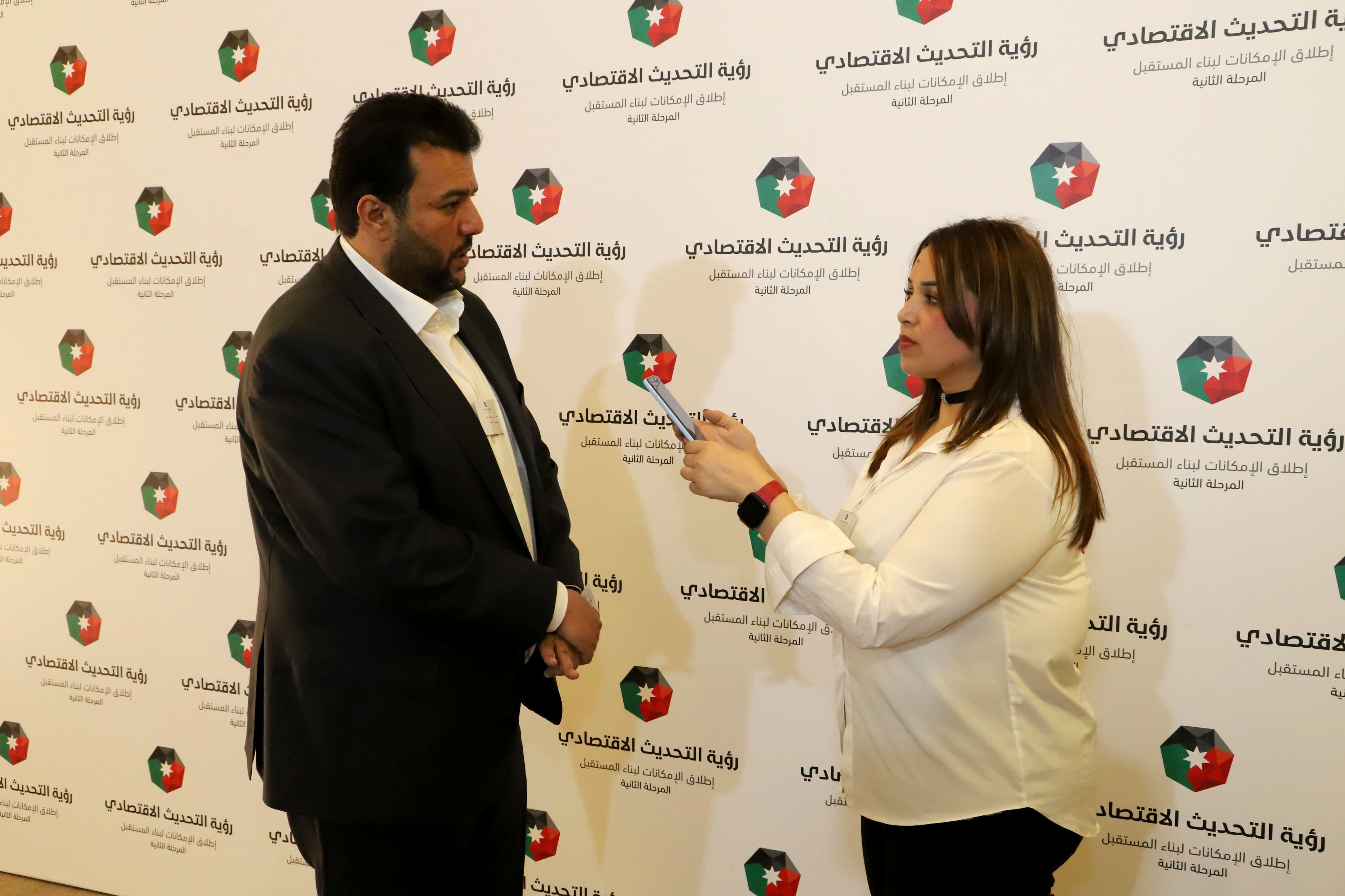 Madar Al-Saa Images 0.42269649461591285