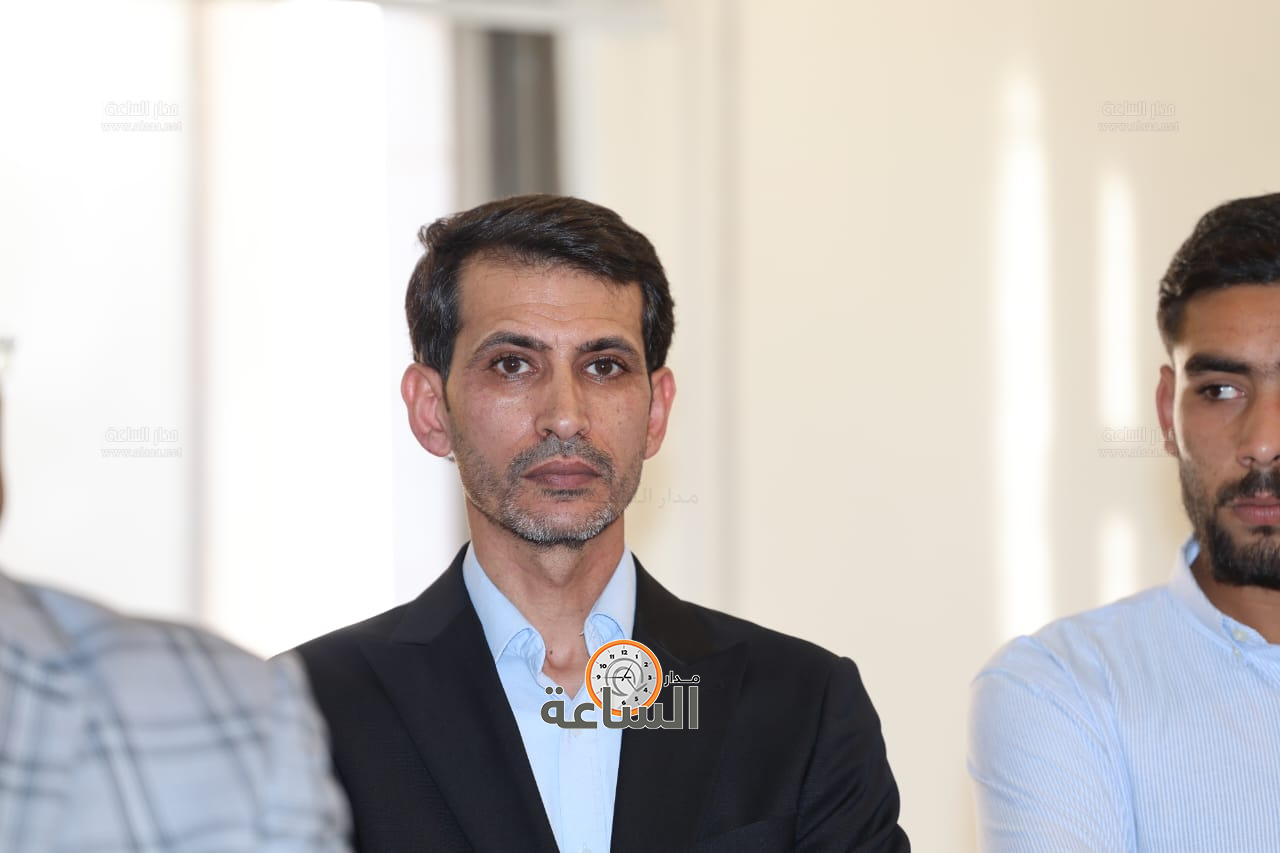 Madar Al-Saa Images 0.08696537066804144