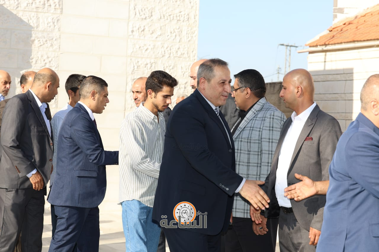 Madar Al-Saa Images 0.1223505821195966