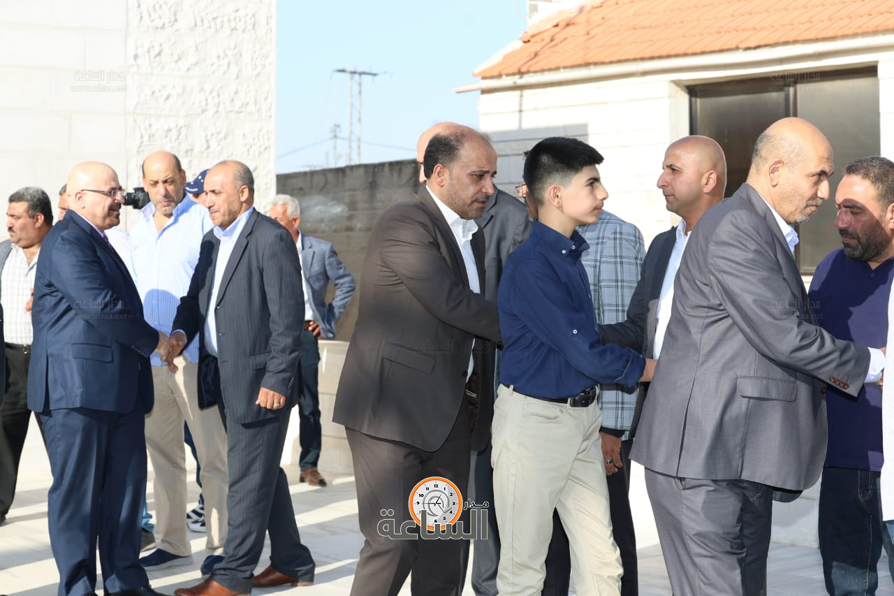 Madar Al-Saa Images 0.4859947793268309