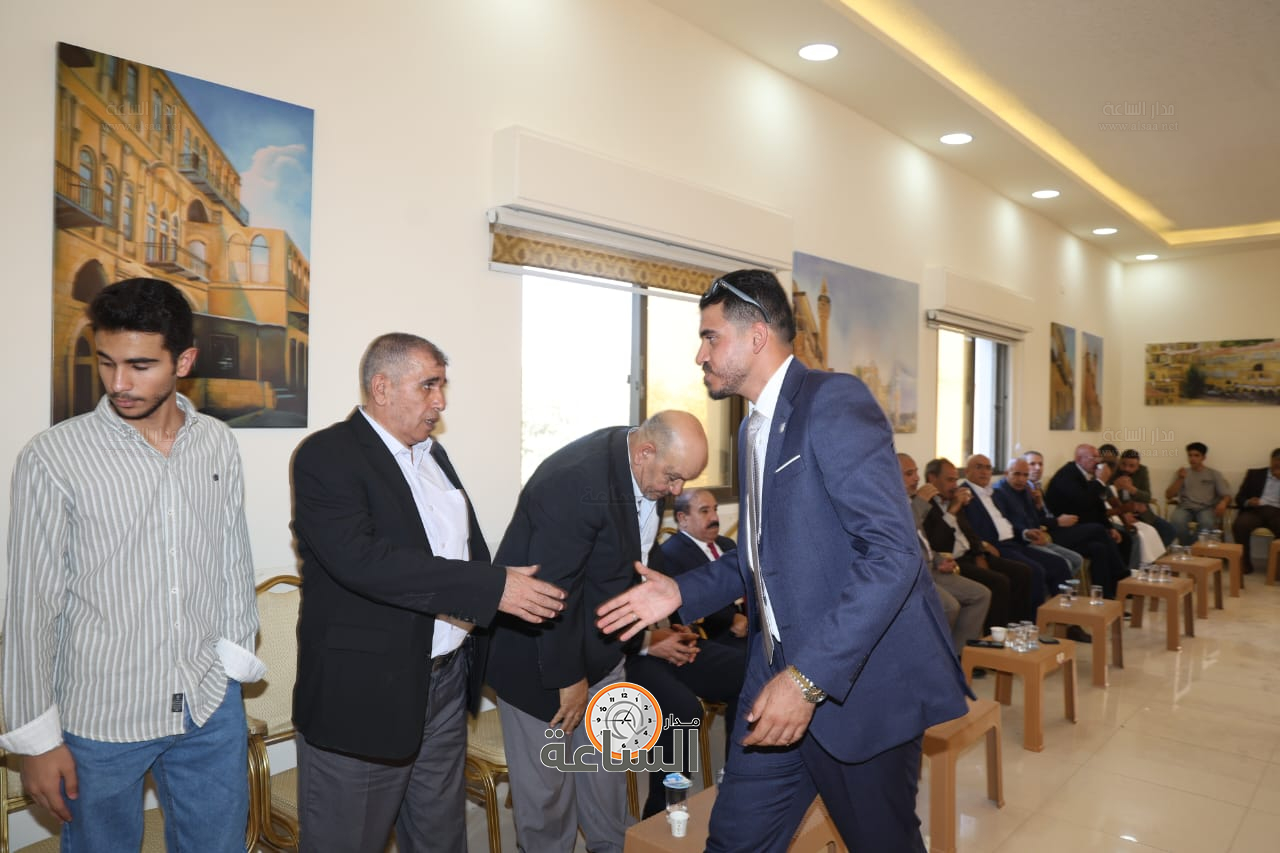 Madar Al-Saa Images 0.4855915739133163