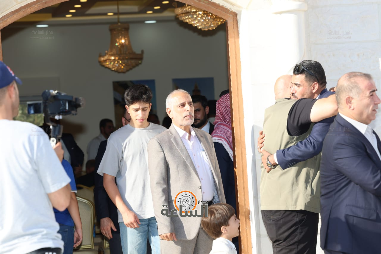 Madar Al-Saa Images 0.19391611173168688