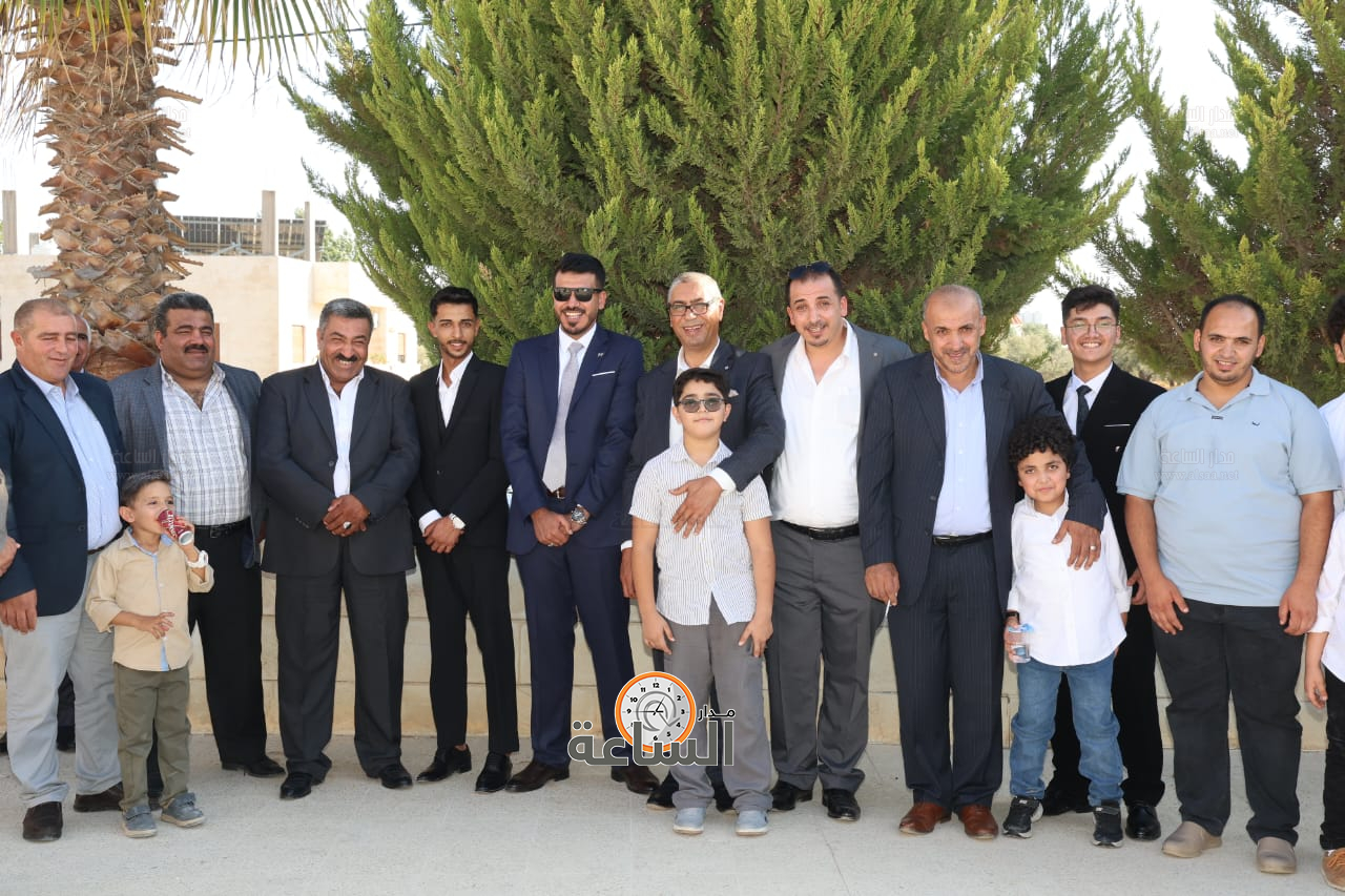 Madar Al-Saa Images 0.4658342651555494