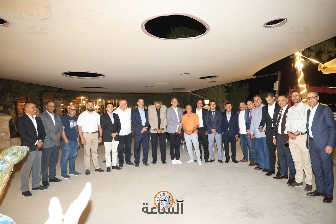 Madar Al-Saa Images 0.9062368594927126