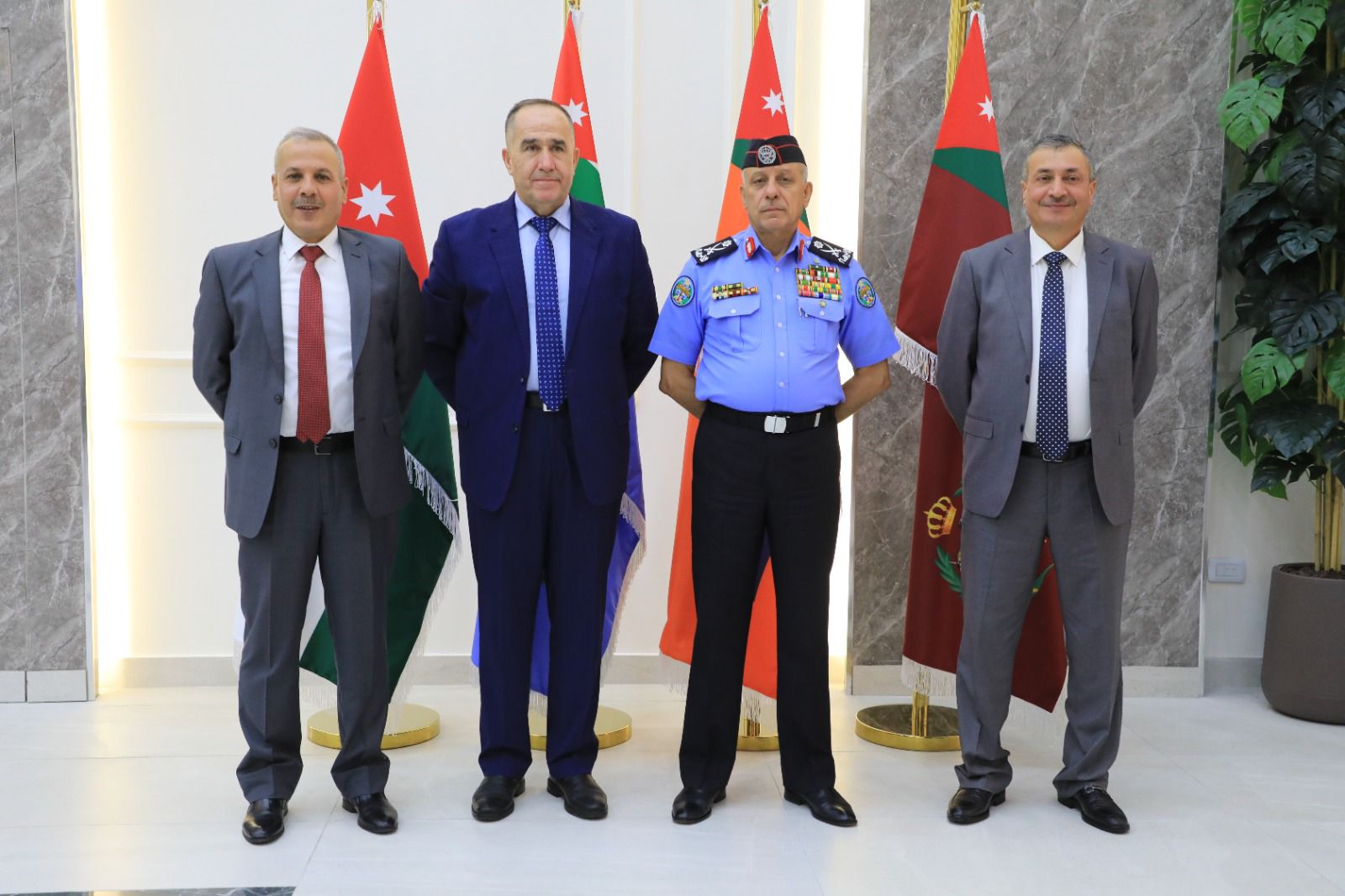 Madar Al-Saa Images 0.4818908881839815