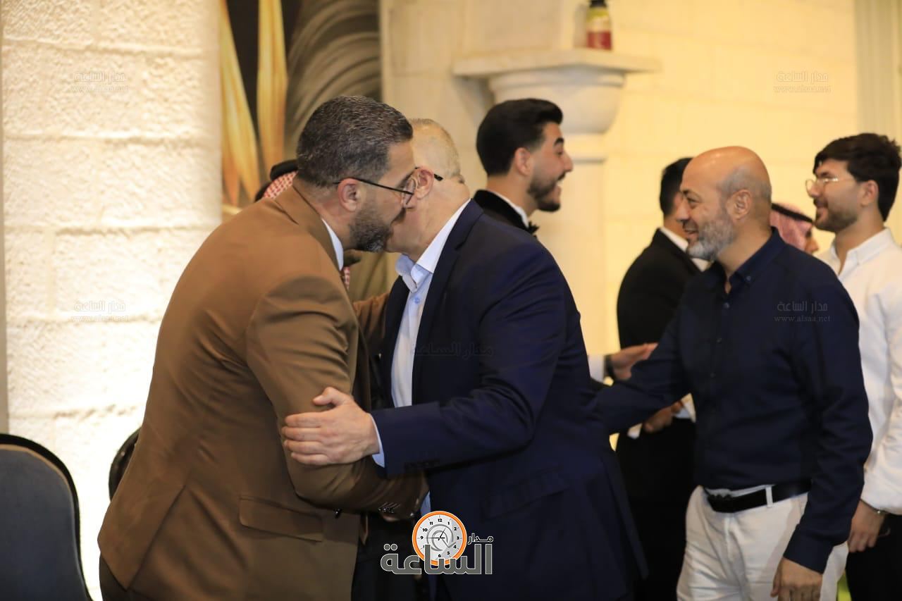 Madar Al-Saa Images 0.6858696194363189