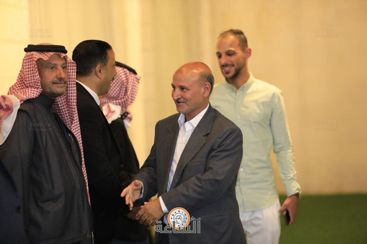 Madar Al-Saa Images 0.7823055396093065