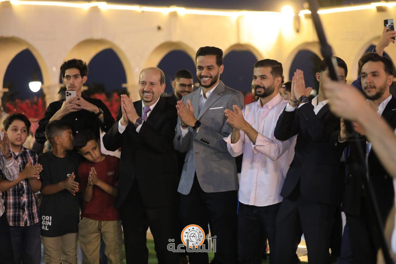 Madar Al-Saa Images 0.9401813328186984