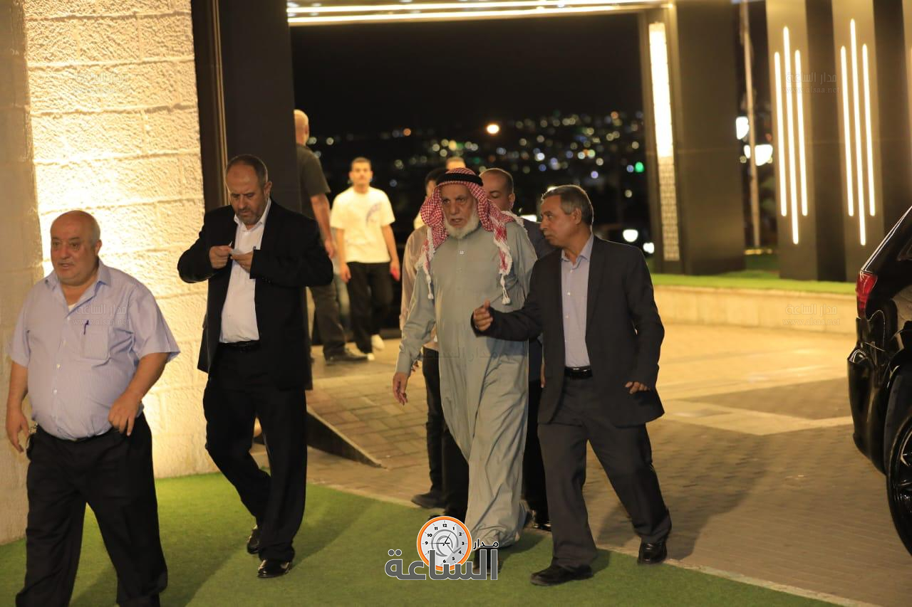 Madar Al-Saa Images 0.22837385090605777