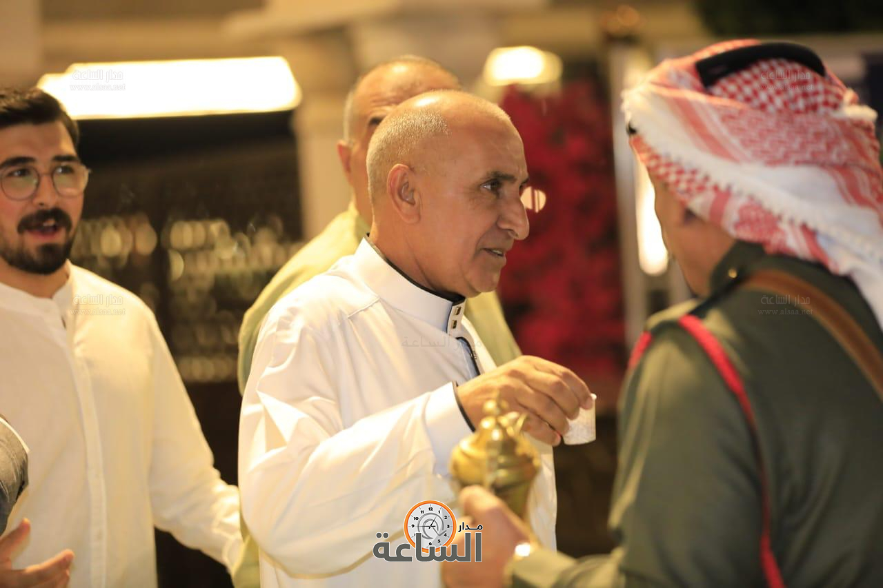 Madar Al-Saa Images 0.9351721221196393