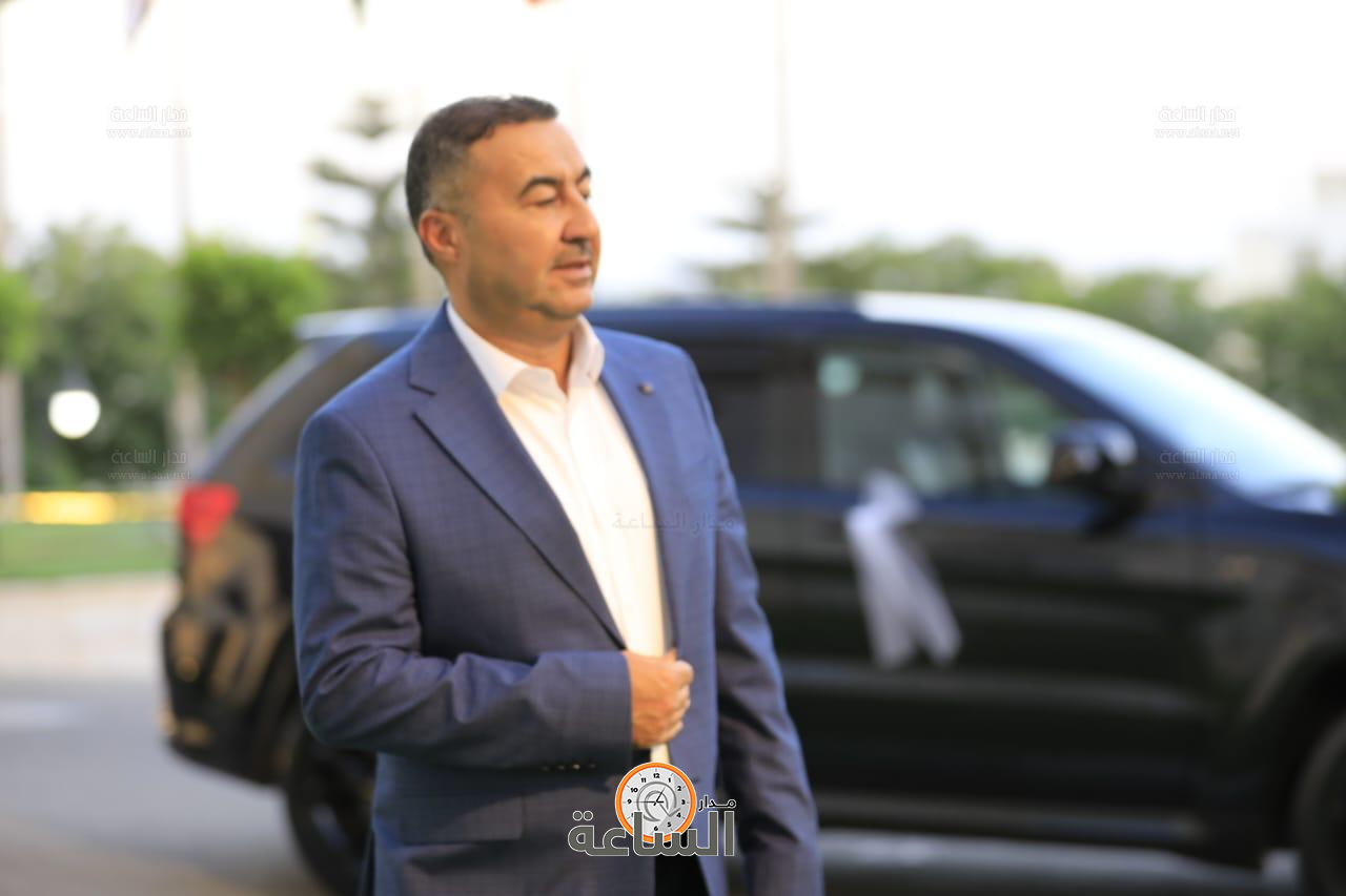 Madar Al-Saa Images 0.8880596506093664