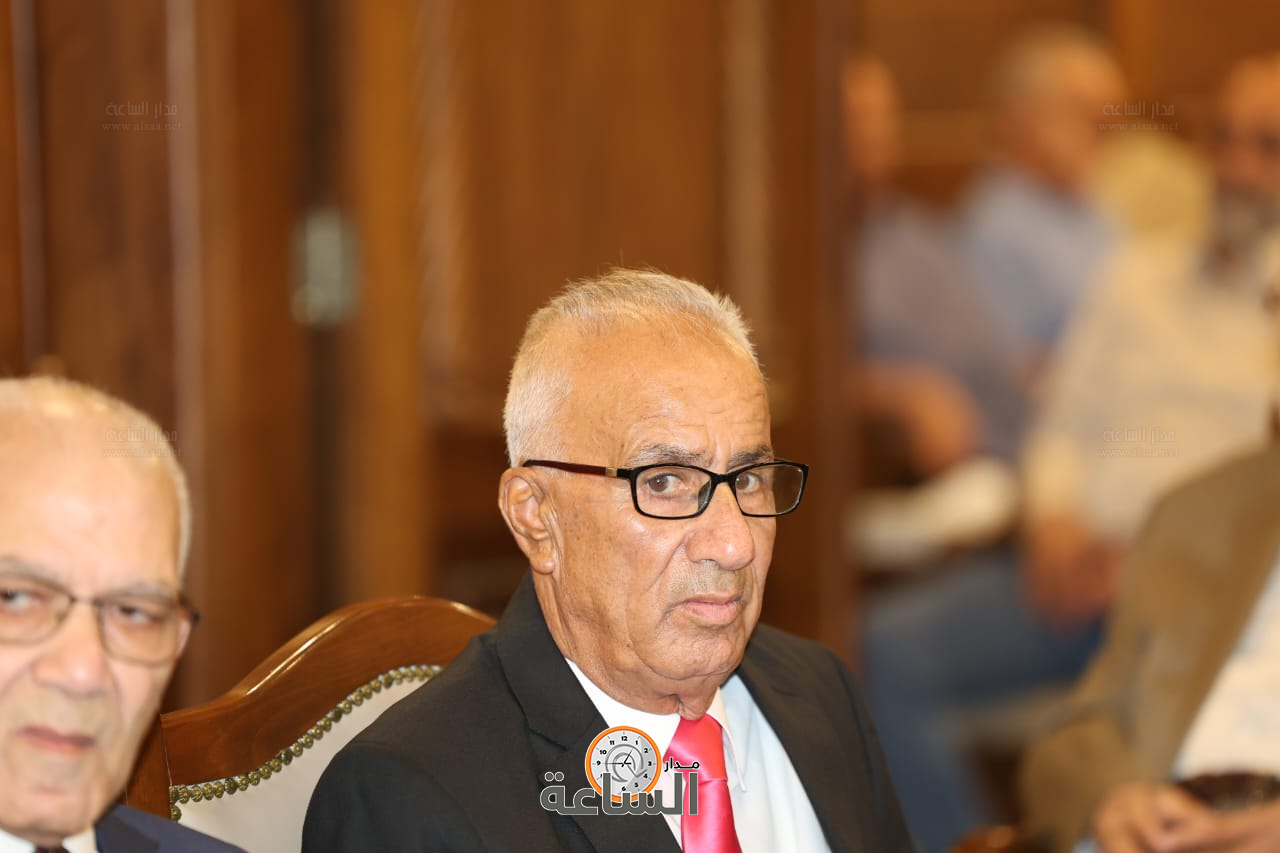 Madar Al-Saa Images 0.8078551921285645