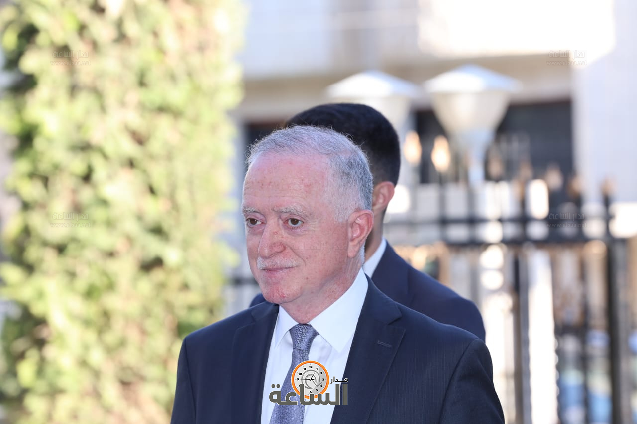 Madar Al-Saa Images 0.3062943178266062