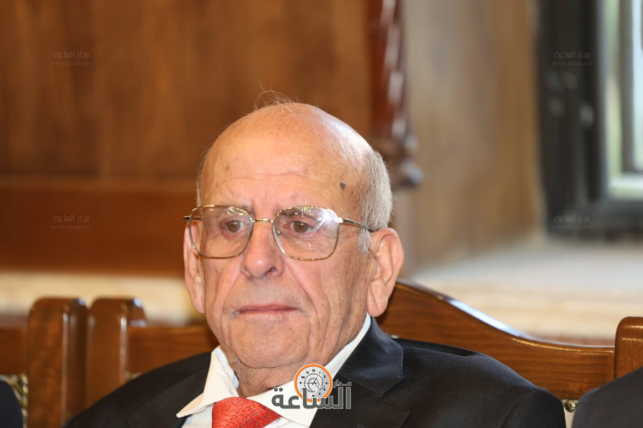 Madar Al-Saa Images 0.8766887405466358