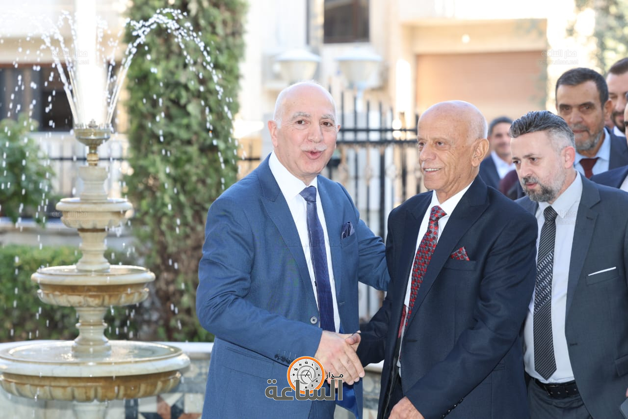 Madar Al-Saa Images 0.16207147329015603