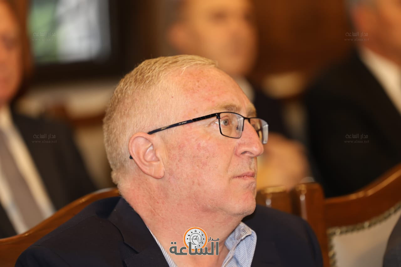 Madar Al-Saa Images 0.6323048227647218