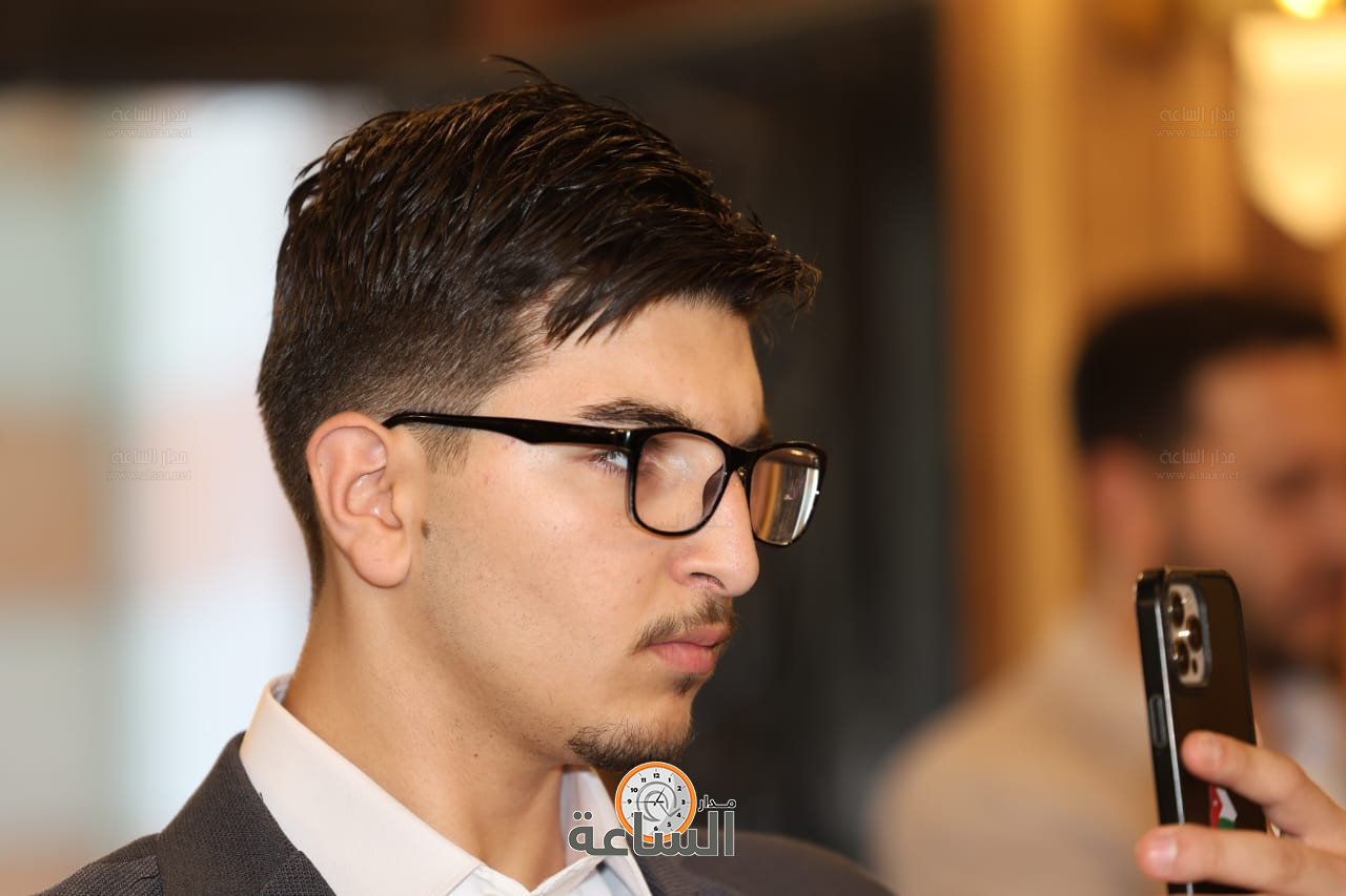 Madar Al-Saa Images 0.37334909710458275