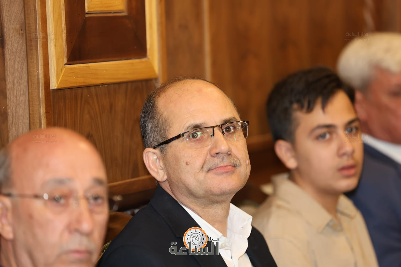 Madar Al-Saa Images 0.09905971197161745