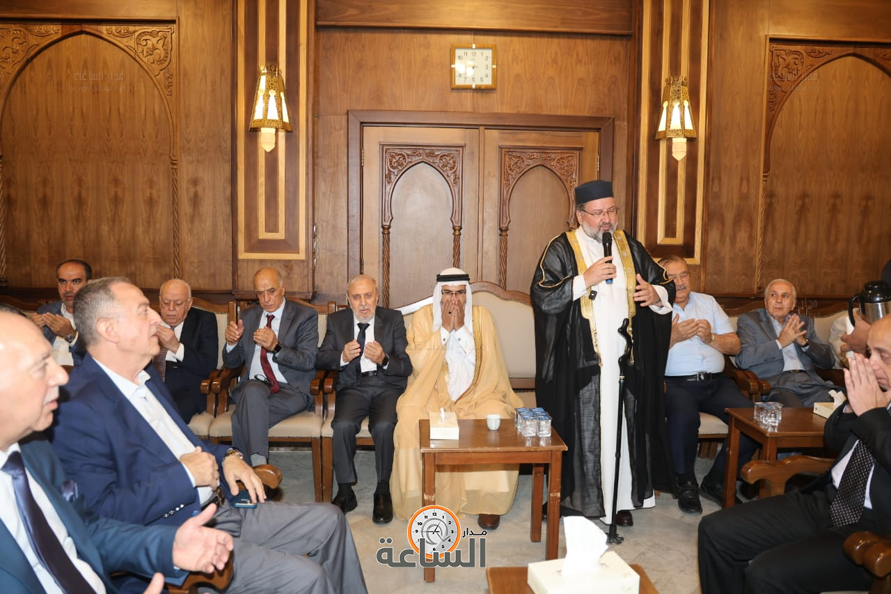 Madar Al-Saa Images 0.46772939180978446