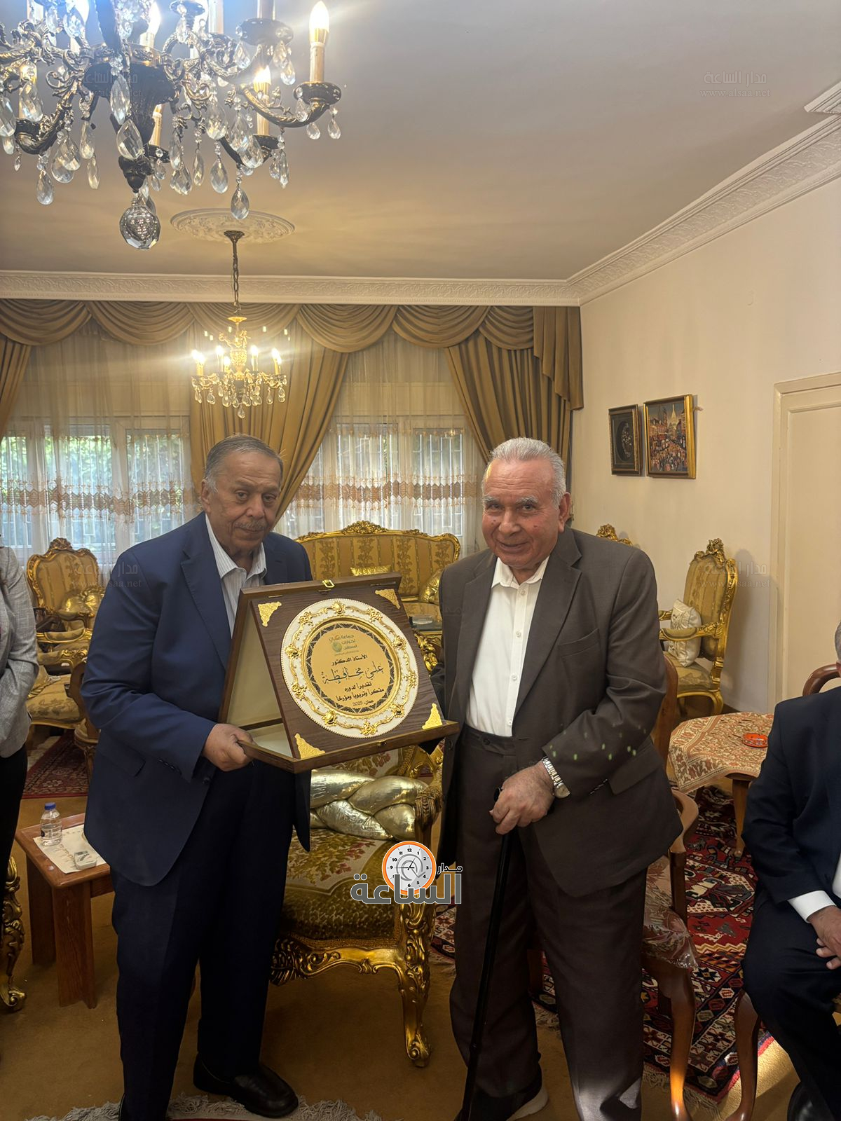 Madar Al-Saa Images 0.5127997154551871