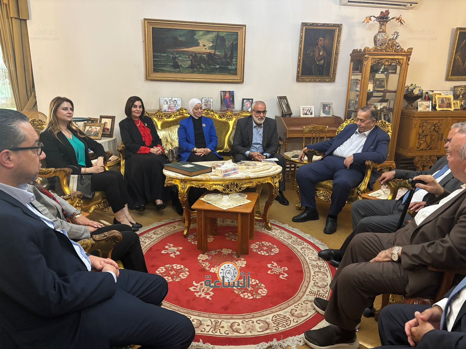 Madar Al-Saa Images 0.442224587540899