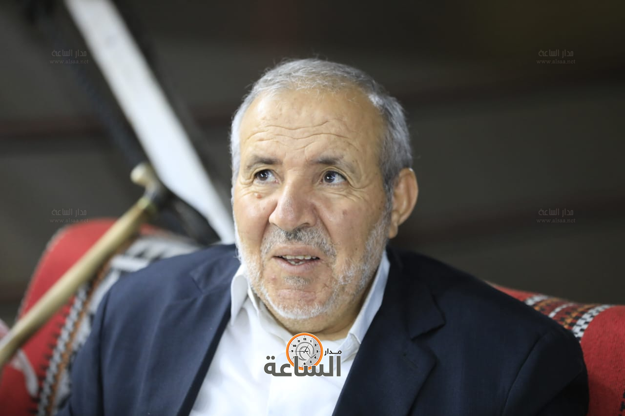 Madar Al-Saa Images 0.8145221560093877