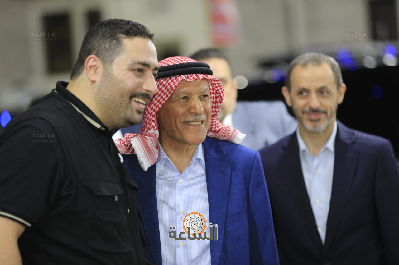 Madar Al-Saa Images 0.4963932720038817