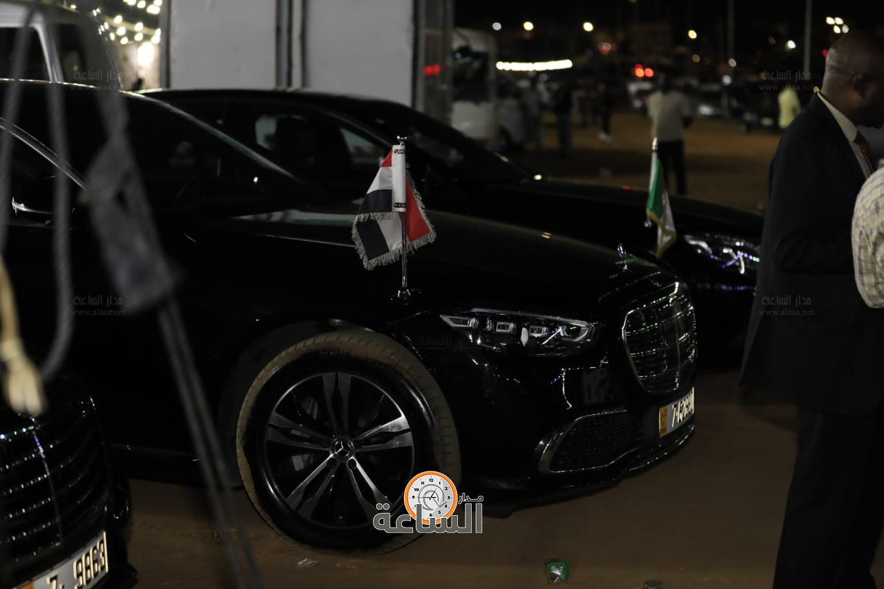 Madar Al-Saa Images 0.24096074393176325