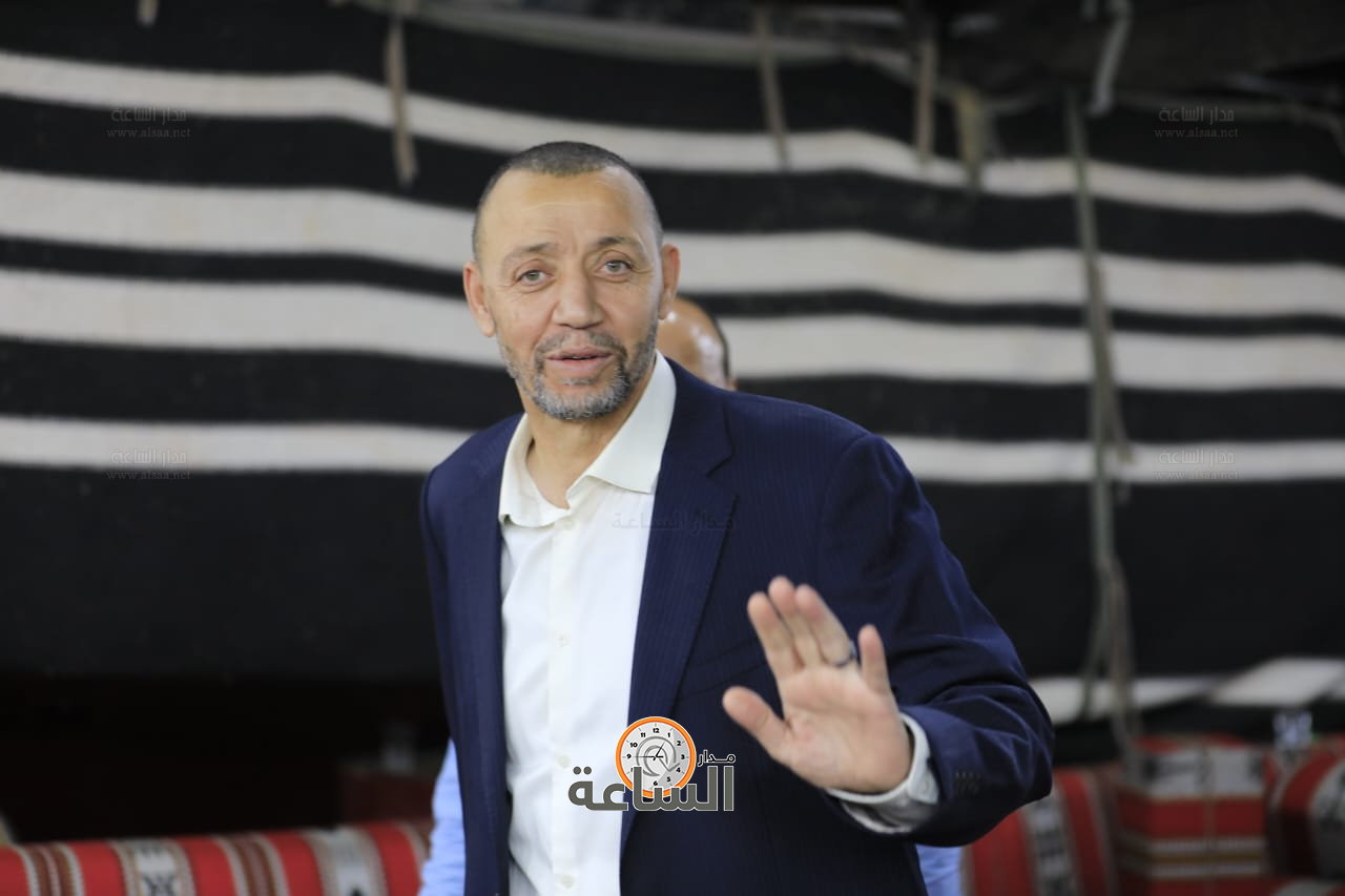 Madar Al-Saa Images 0.425211217663111