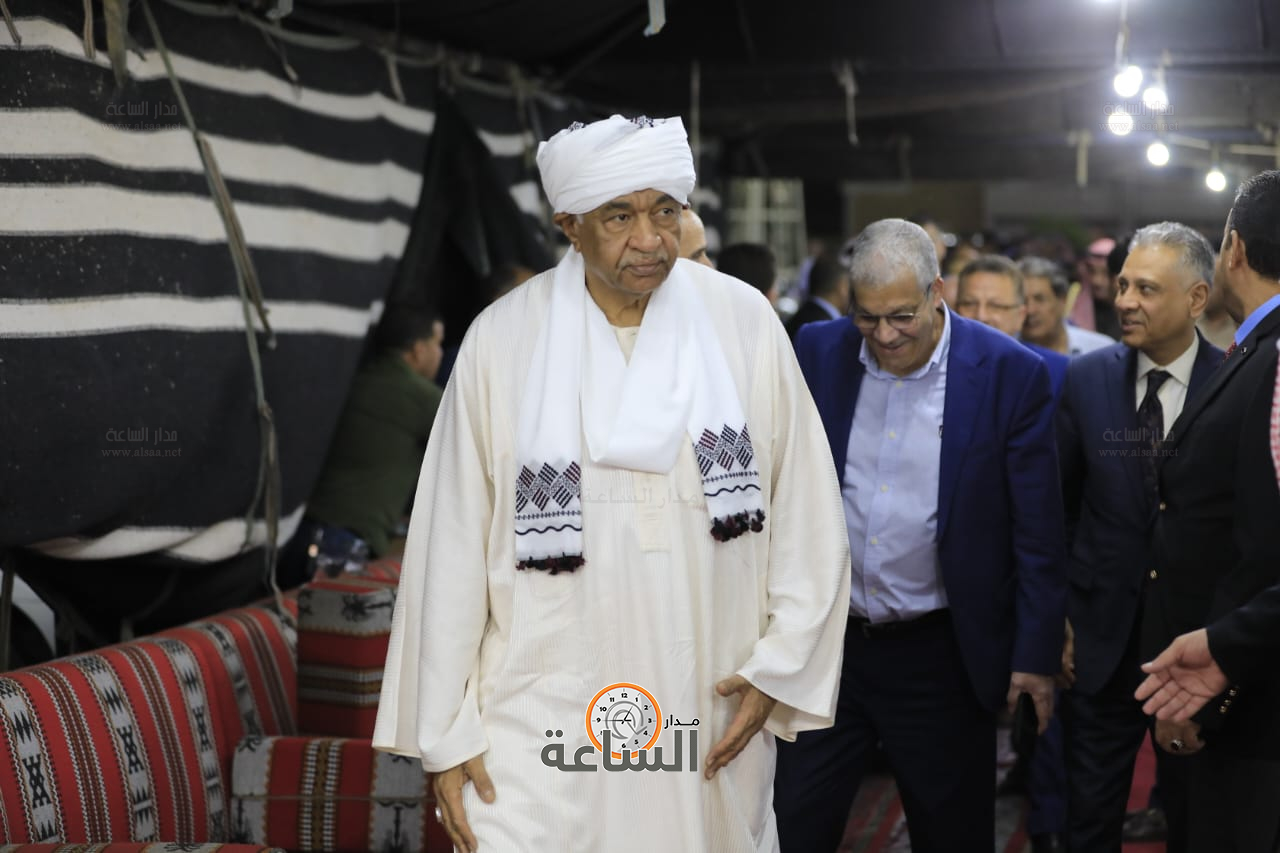 Madar Al-Saa Images 0.8897398167747599