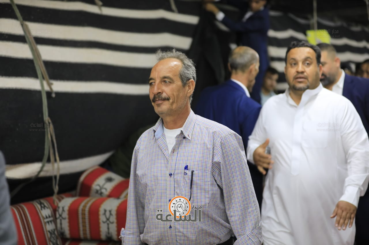 Madar Al-Saa Images 0.438948332407478