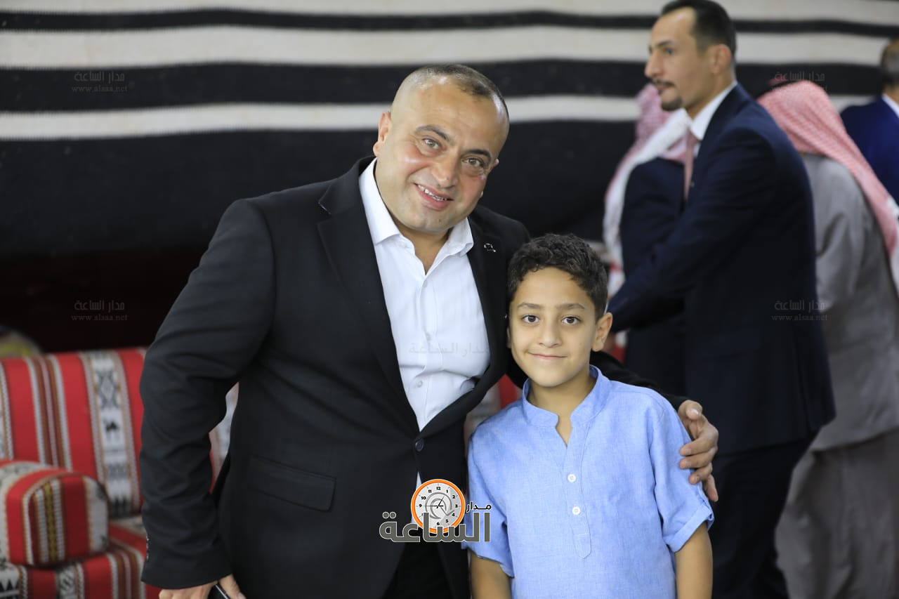 Madar Al-Saa Images 0.01219118419389853