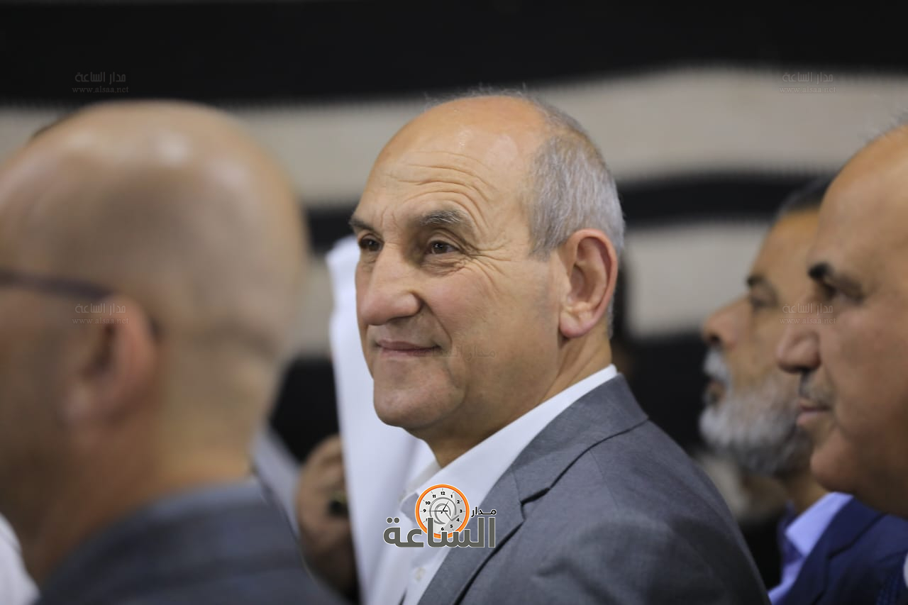 Madar Al-Saa Images 0.5095755830397343