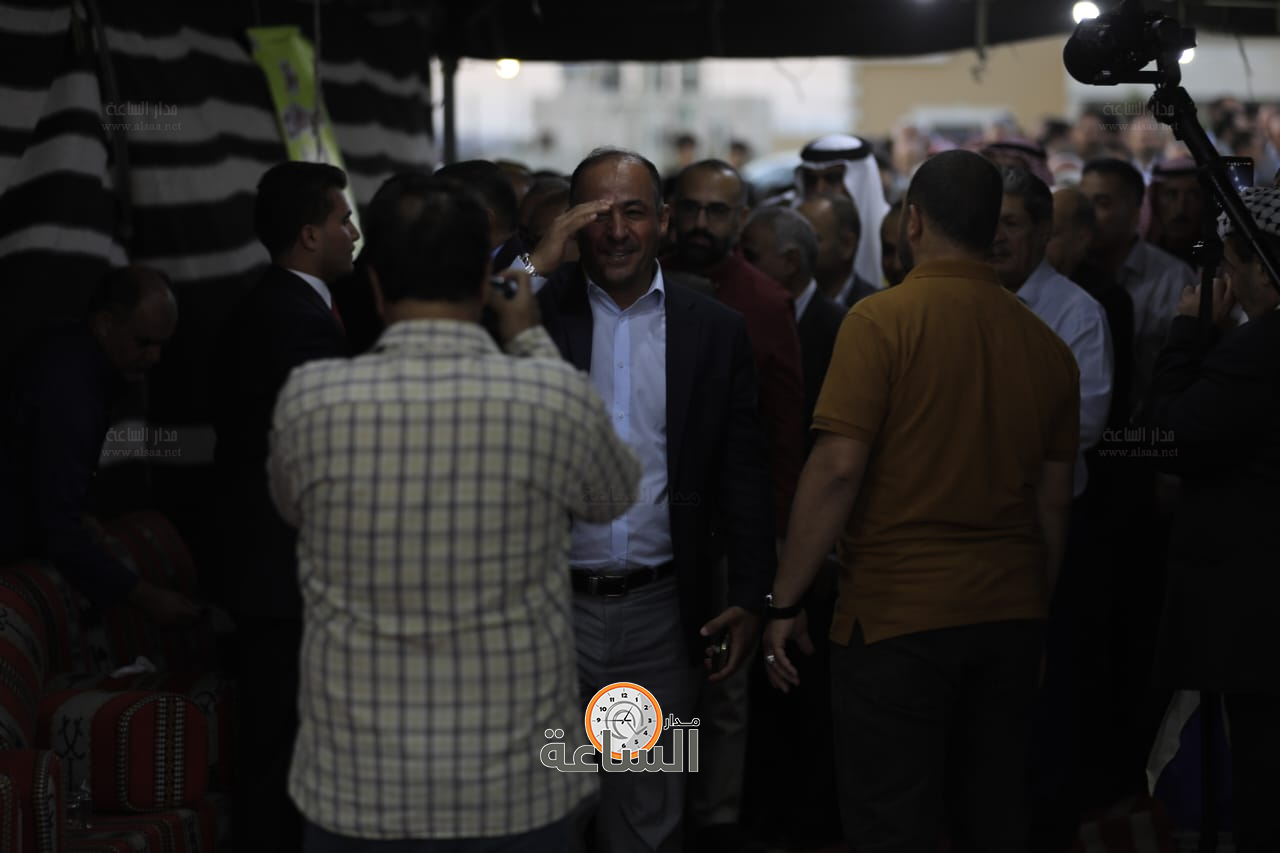 Madar Al-Saa Images 0.9797369672728553