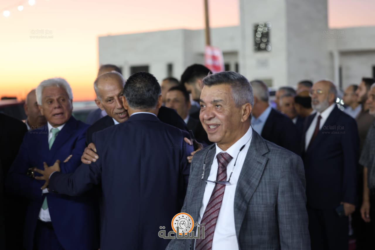 Madar Al-Saa Images 0.8607318993062315